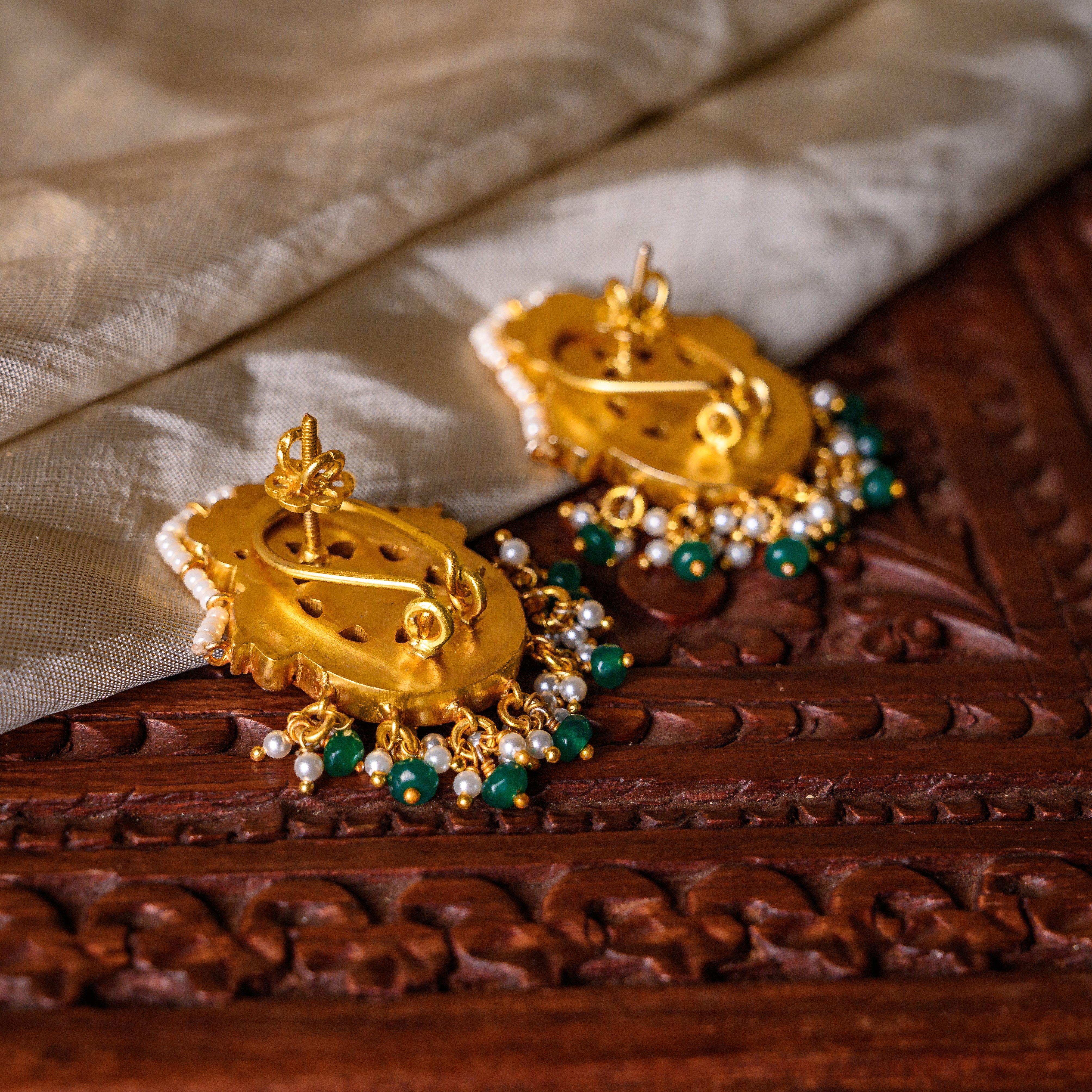 Ishvini Kundan Studs