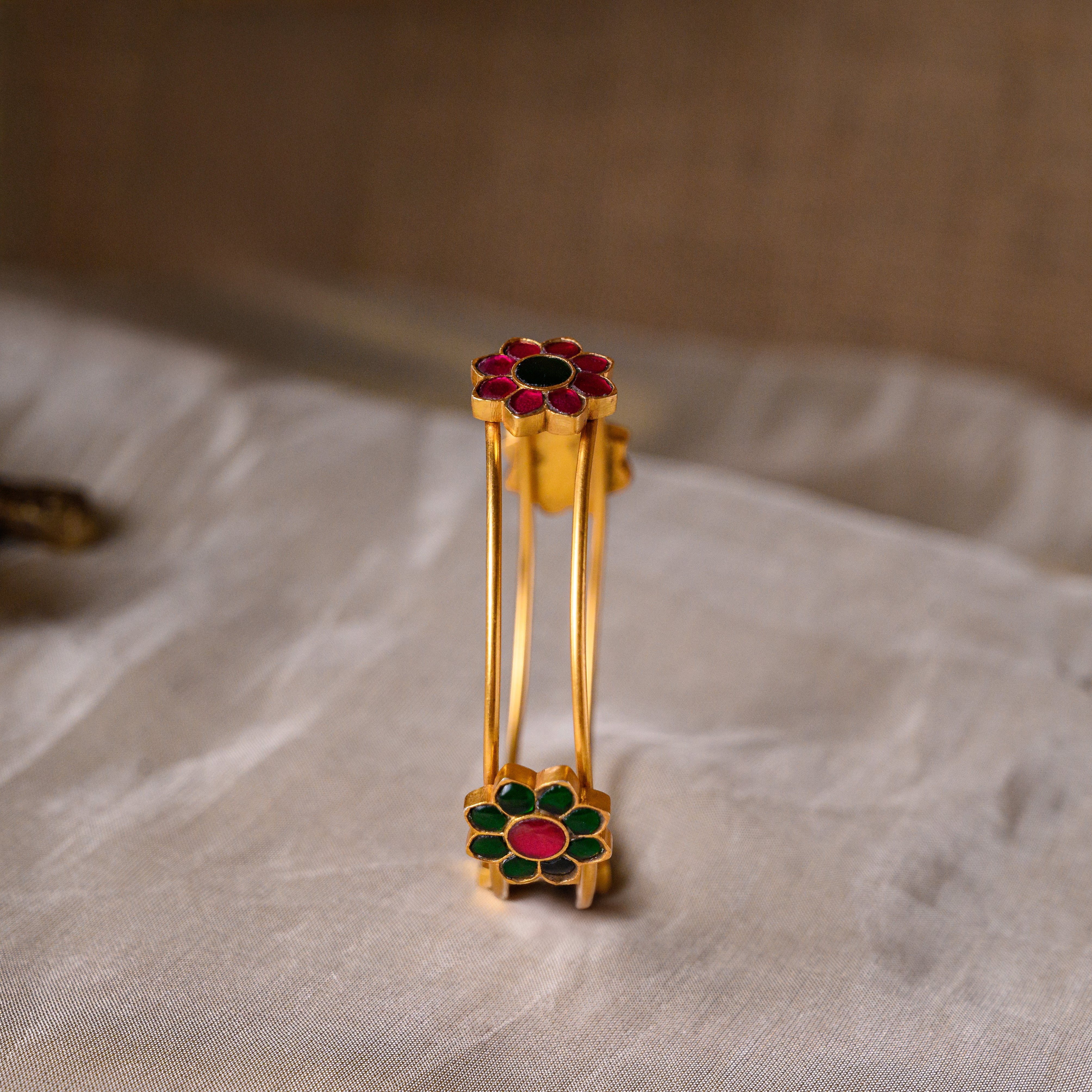 Pushpa Kundan Bangle