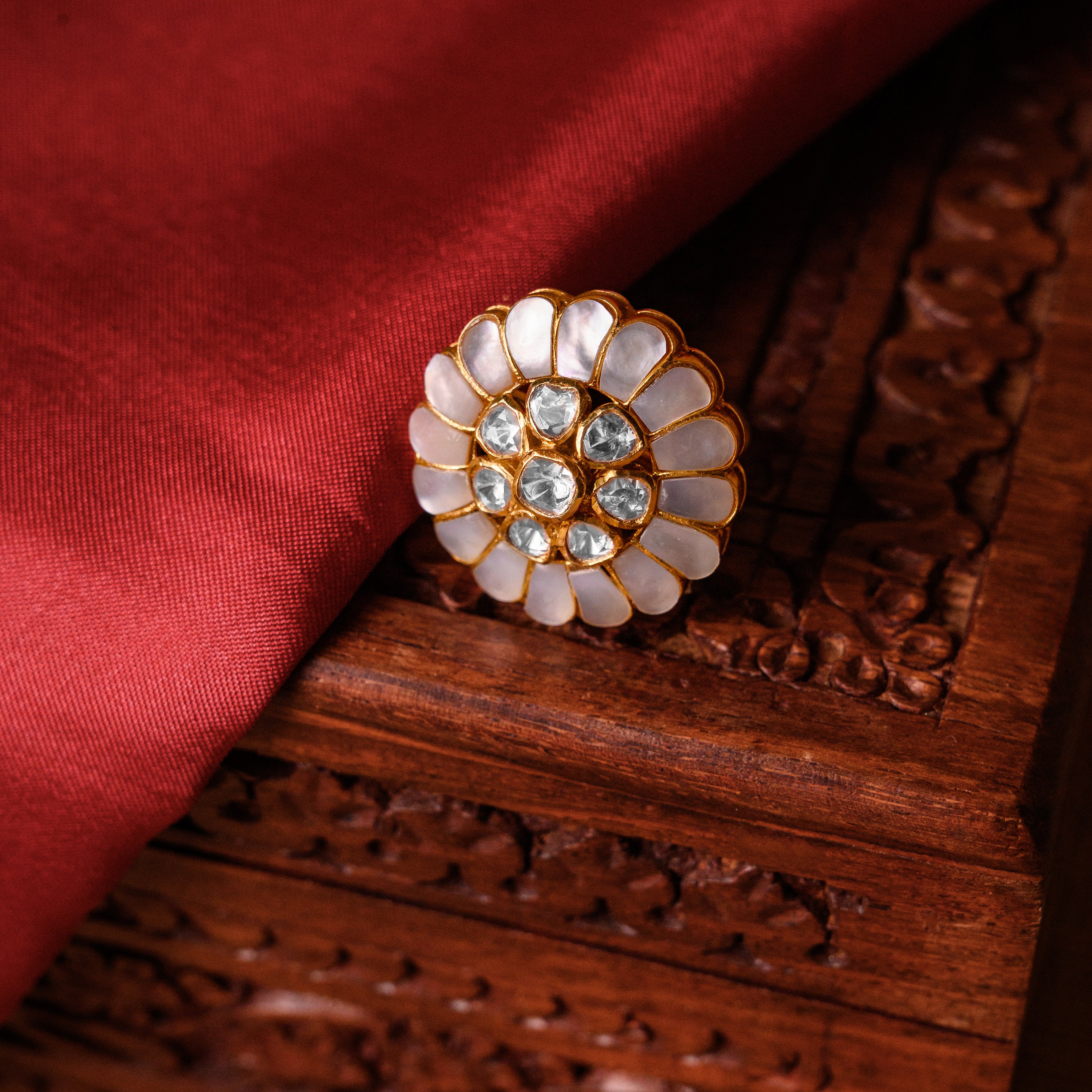 Close-up of Polki stone setting on Seraphina 925 silver ring