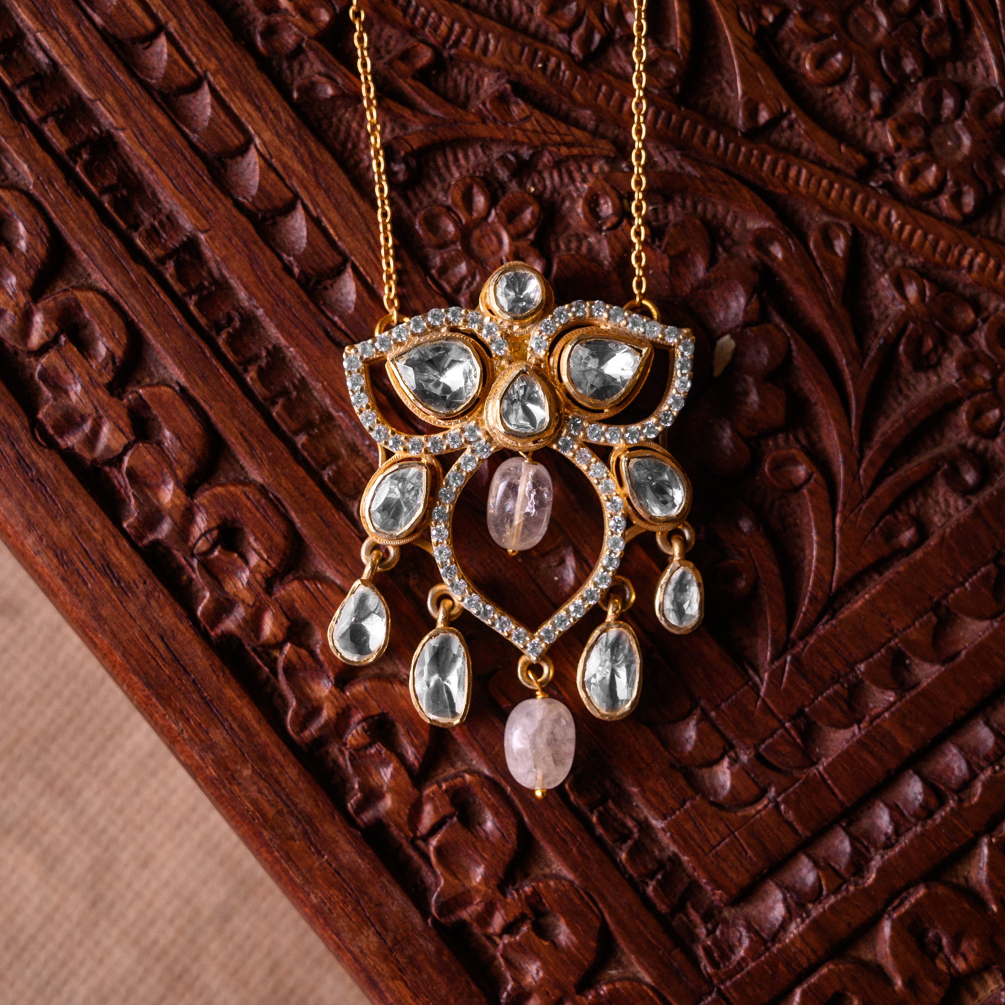 Noora Bella Polki Pendant Set