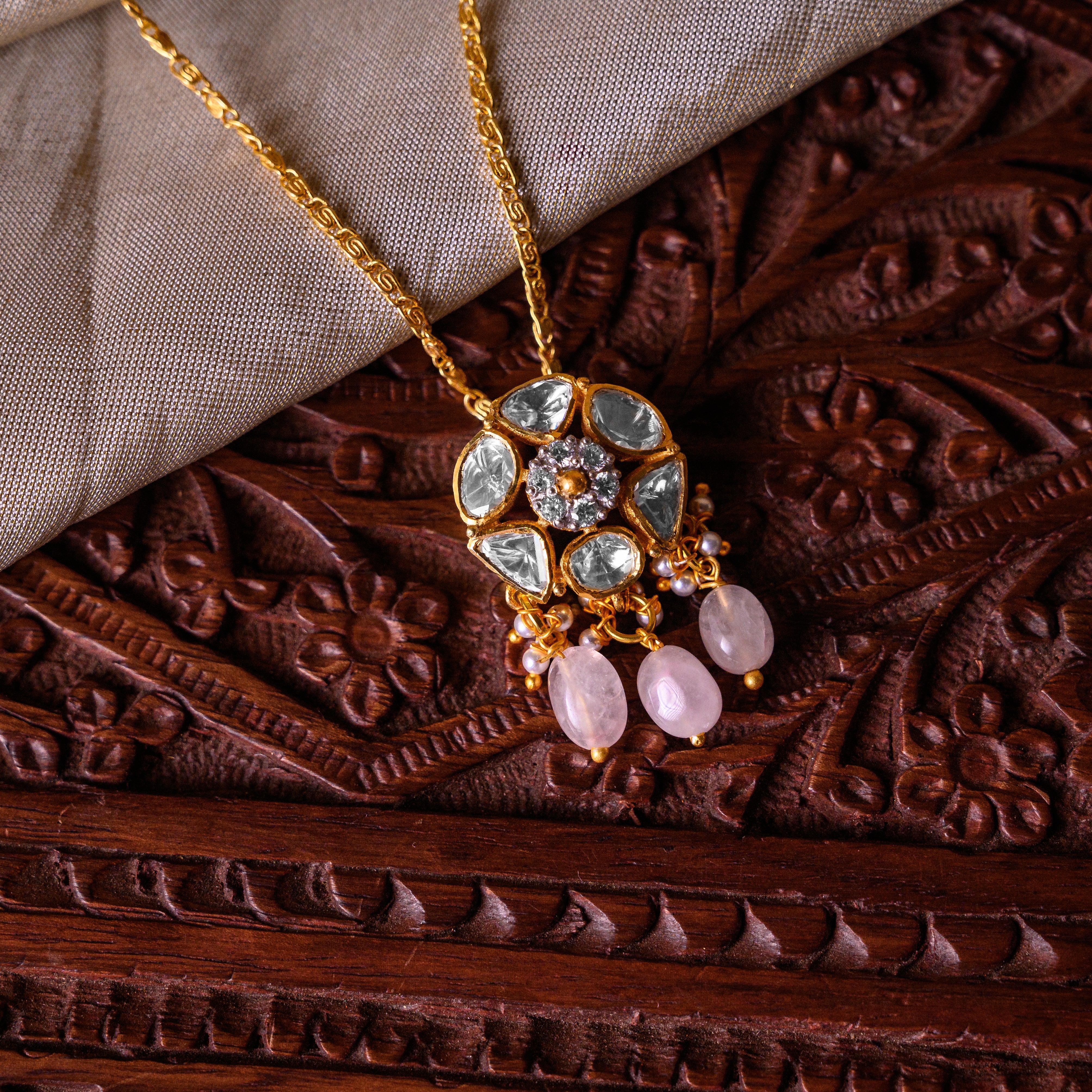 Petal Radiance Polki Pendant Set