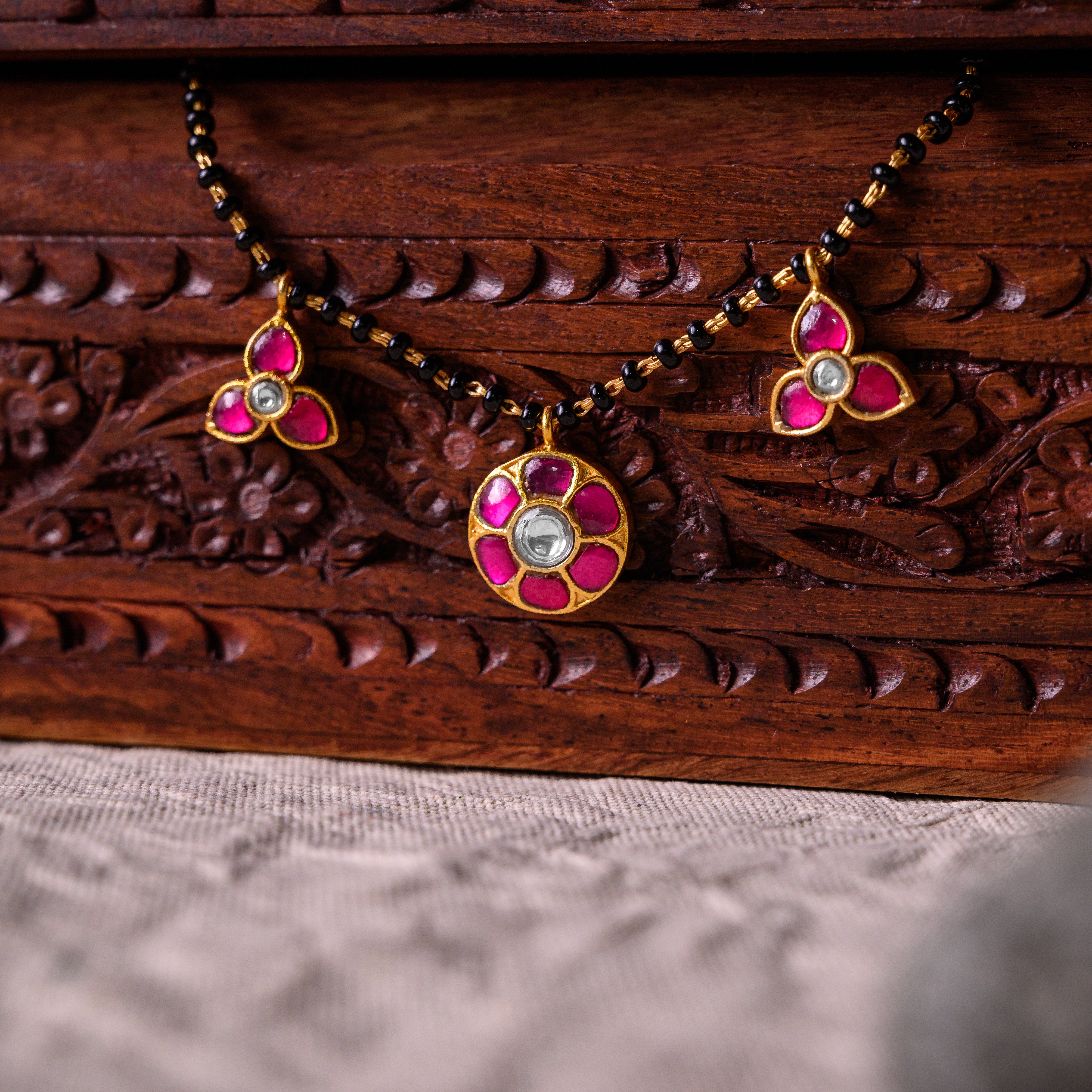 KavyaRa Kundan Mangalsutra