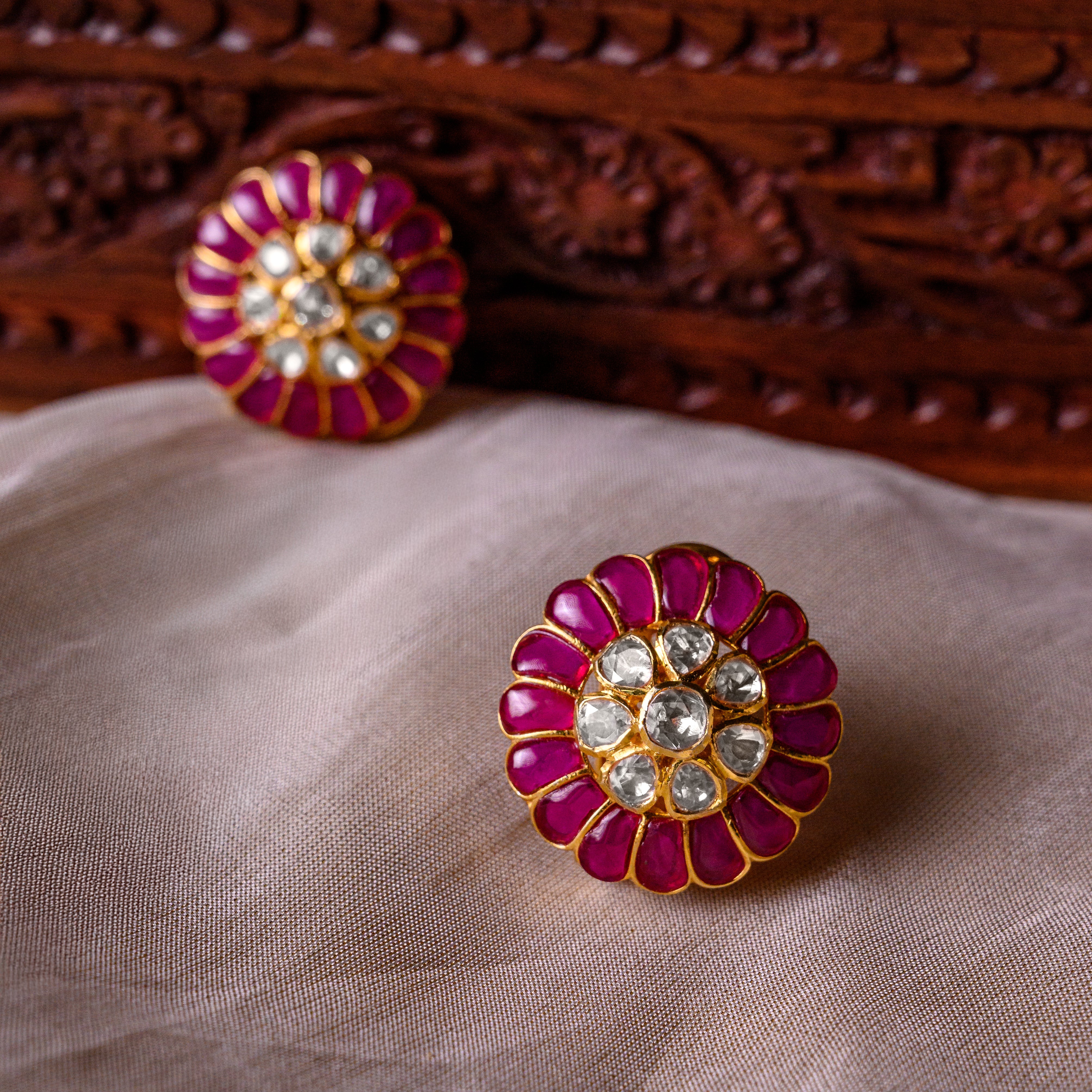 Nova Polki Studs