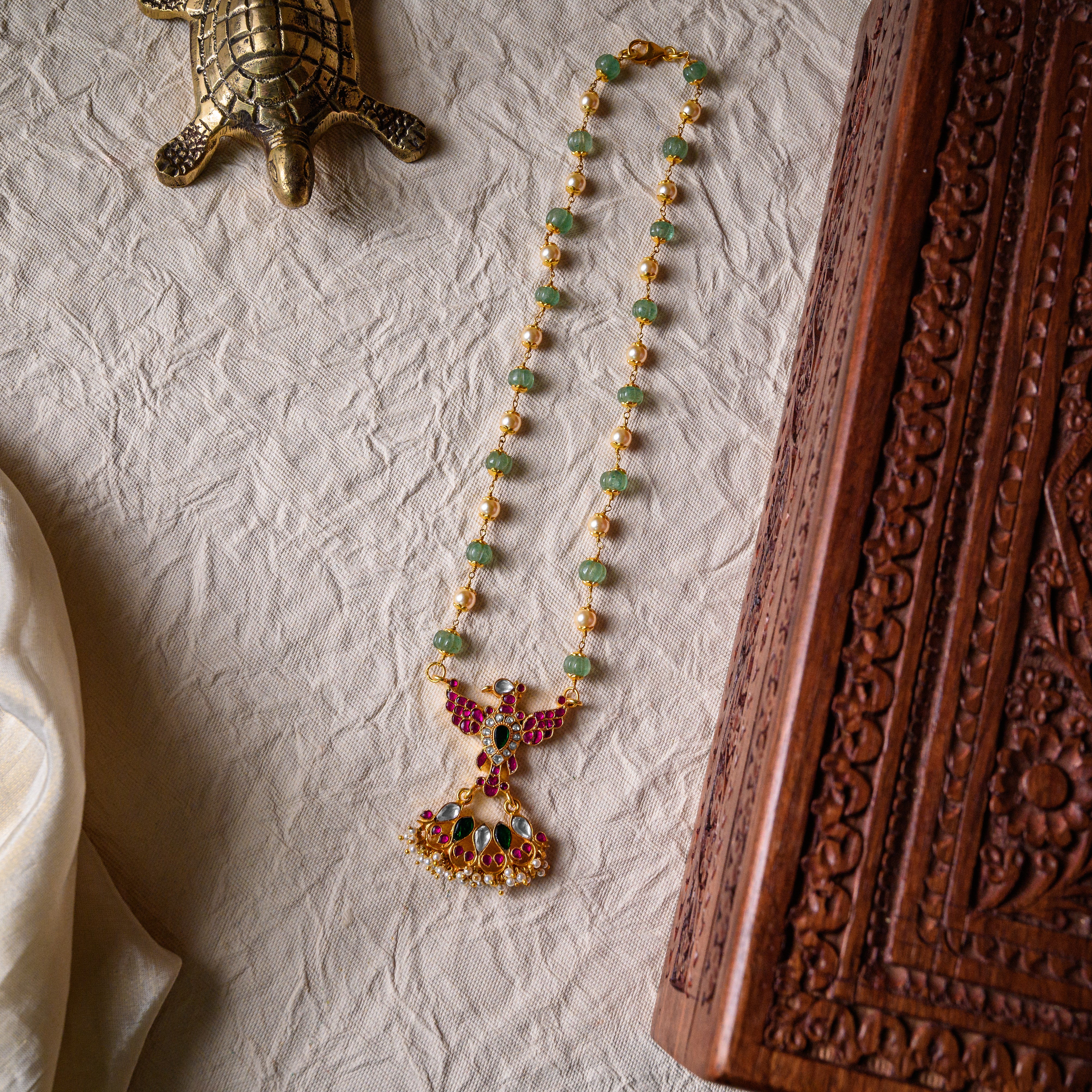 Suvarnaka Kundan Pendant Mala
