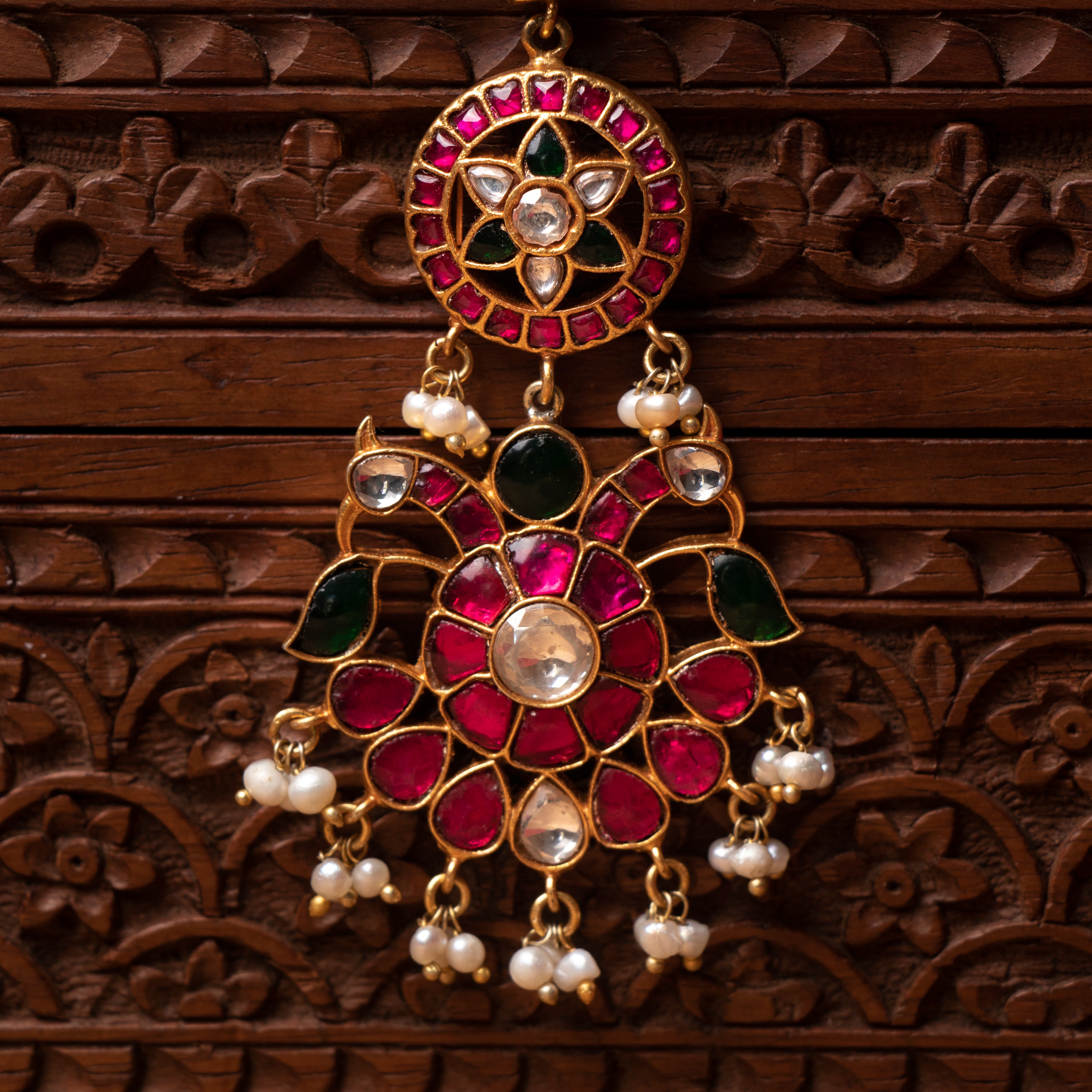 Rajwadi Kundan Maangtika