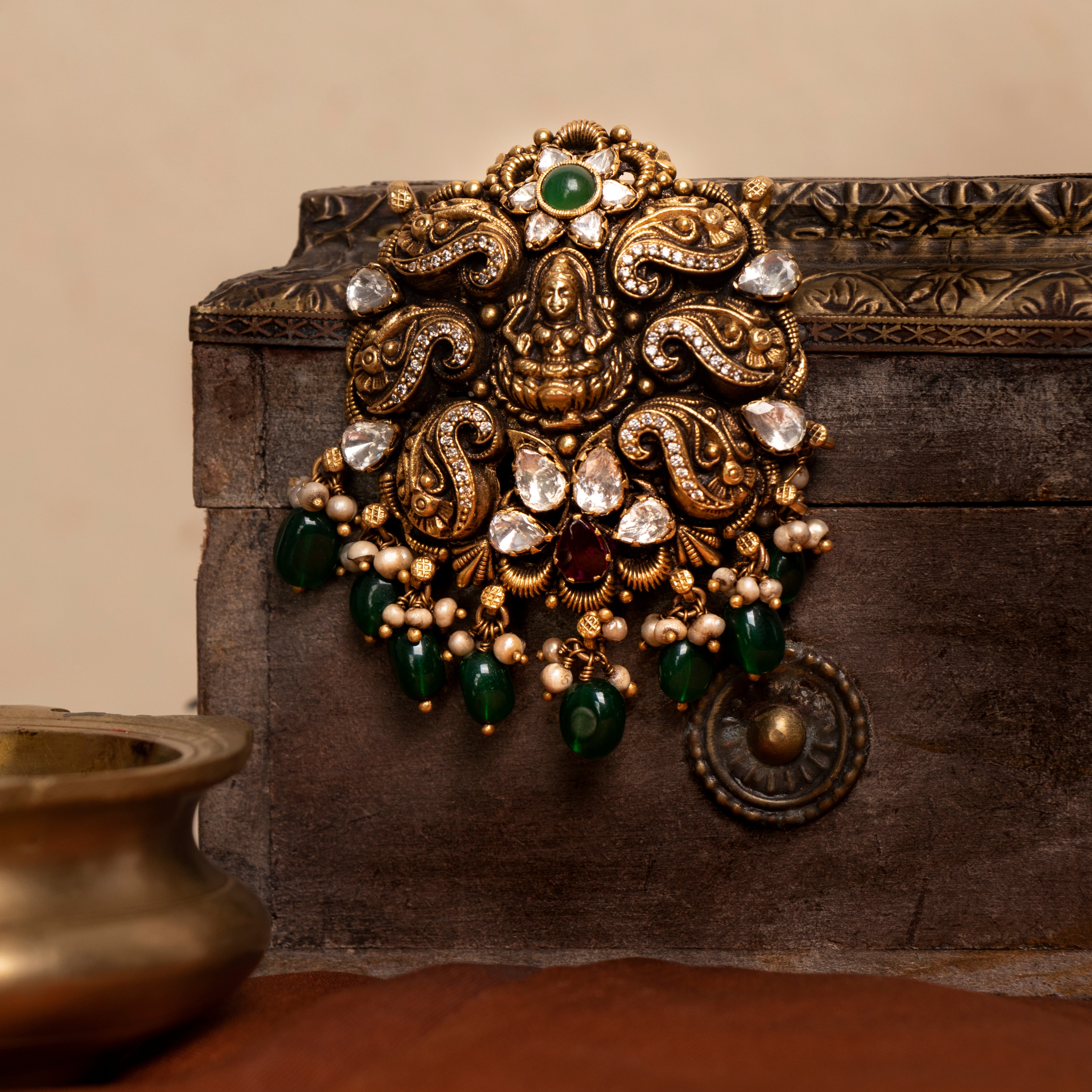 Nyura Nakaas Pendant