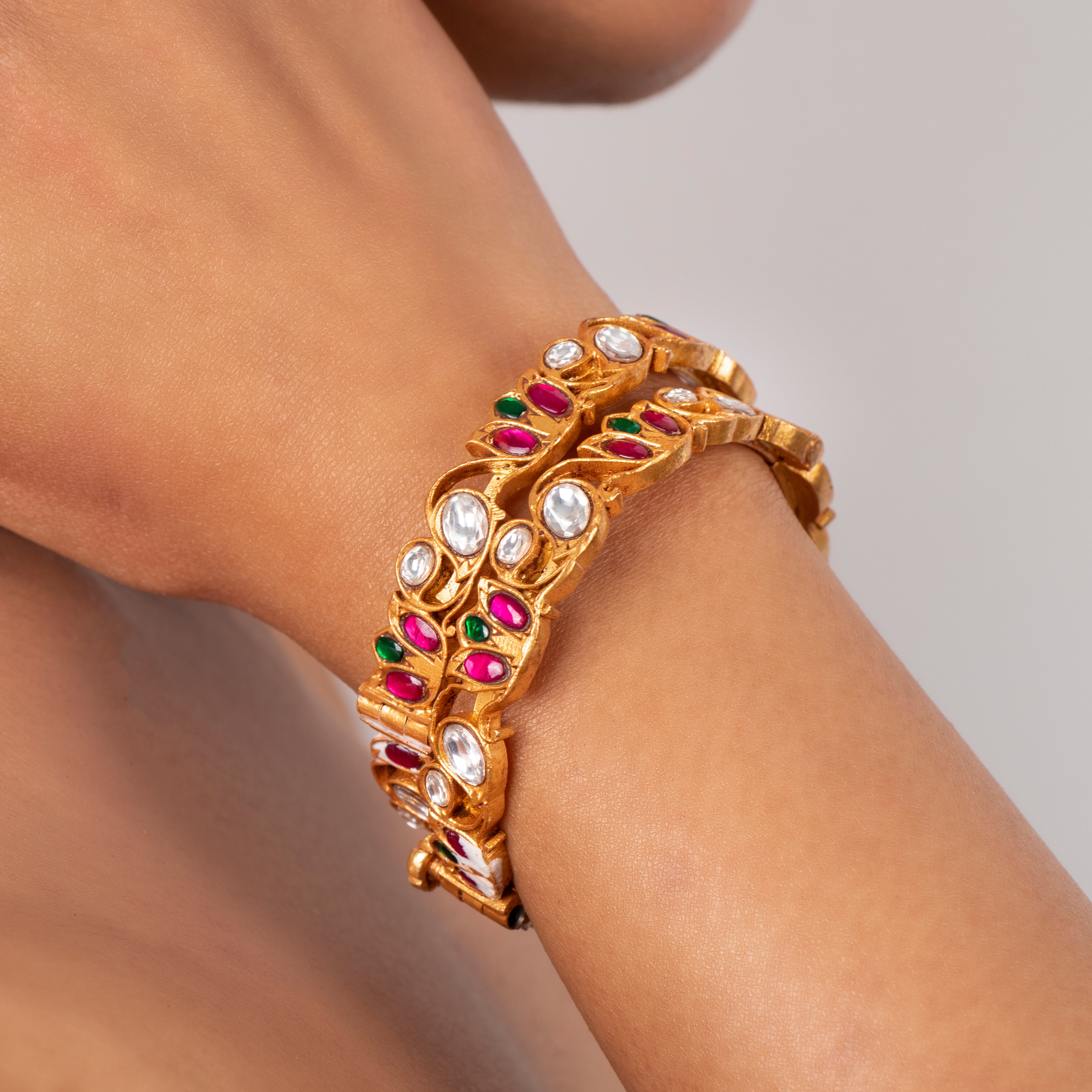 Svasti Bangle(Single piece)