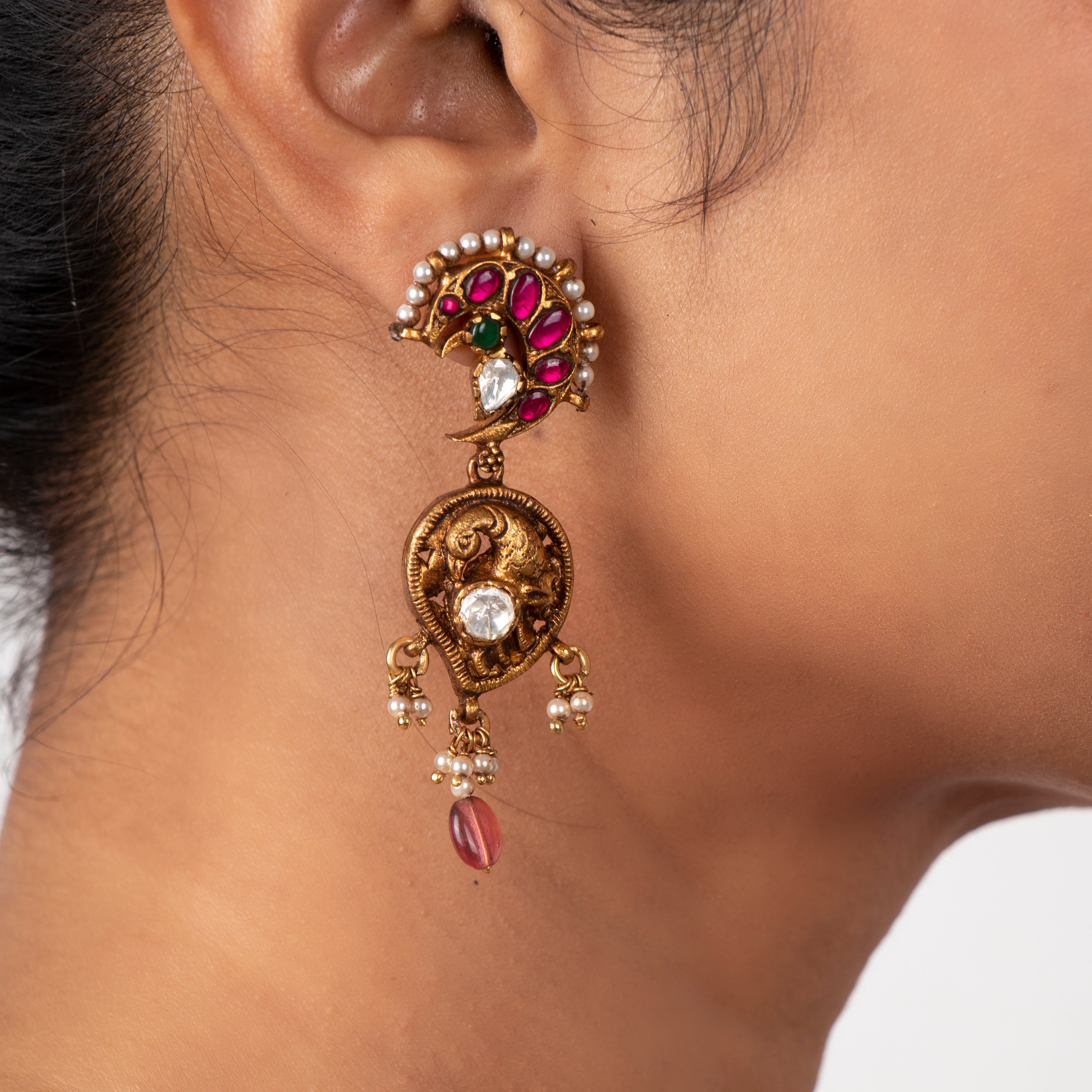 Nivrirti Nakaas Earrings