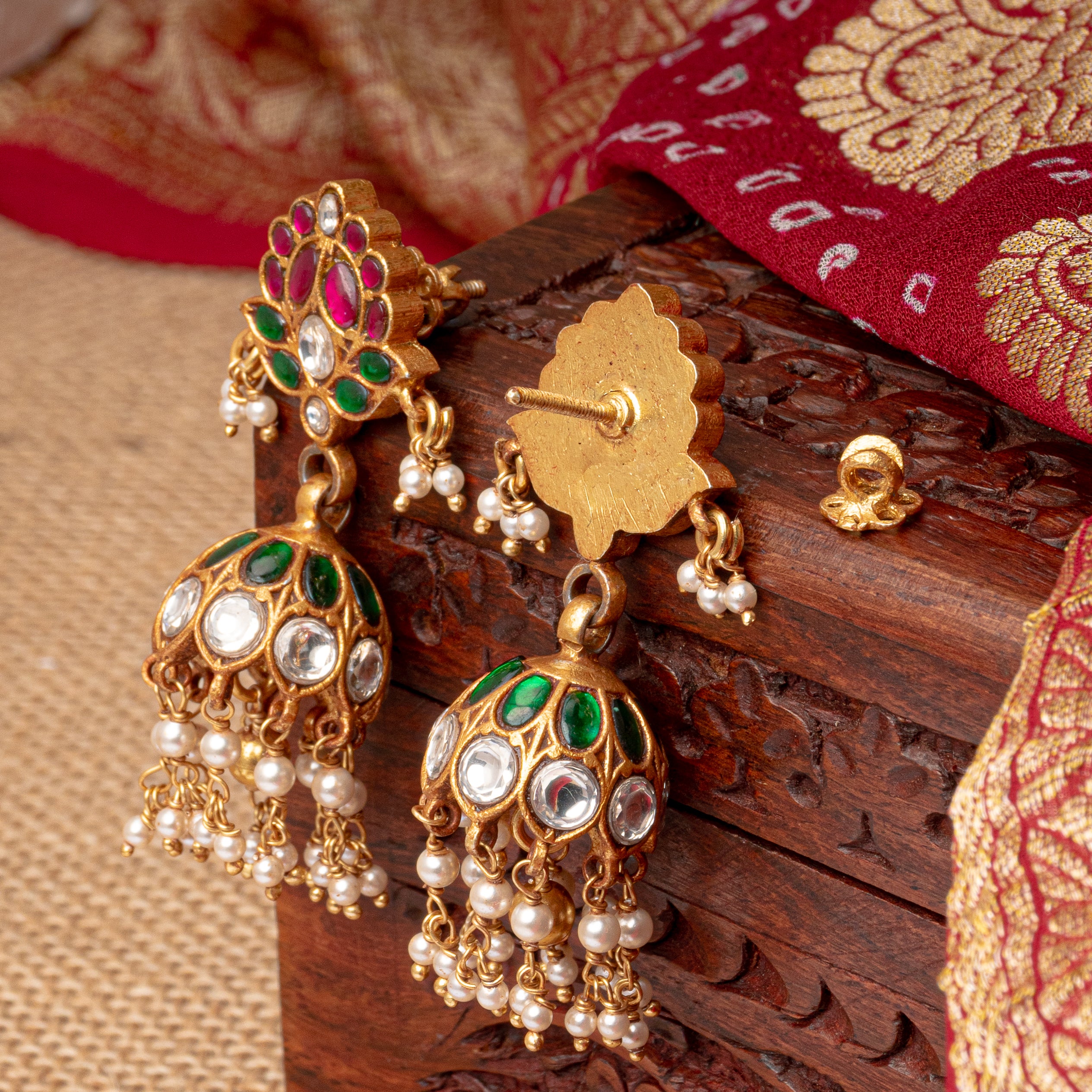 Suhaniyaa Kundan Jhumka