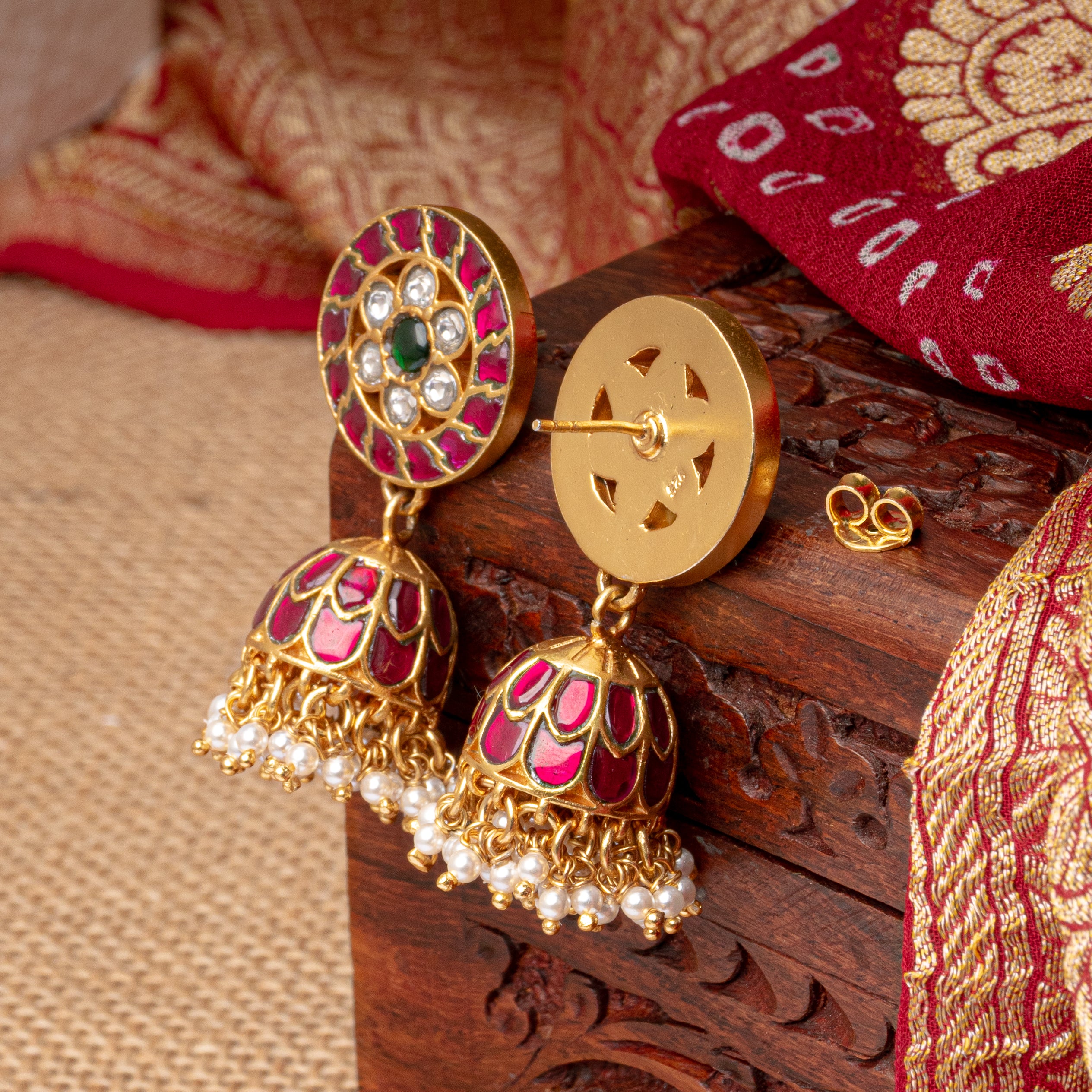 Jyotira Kundan Jhumka