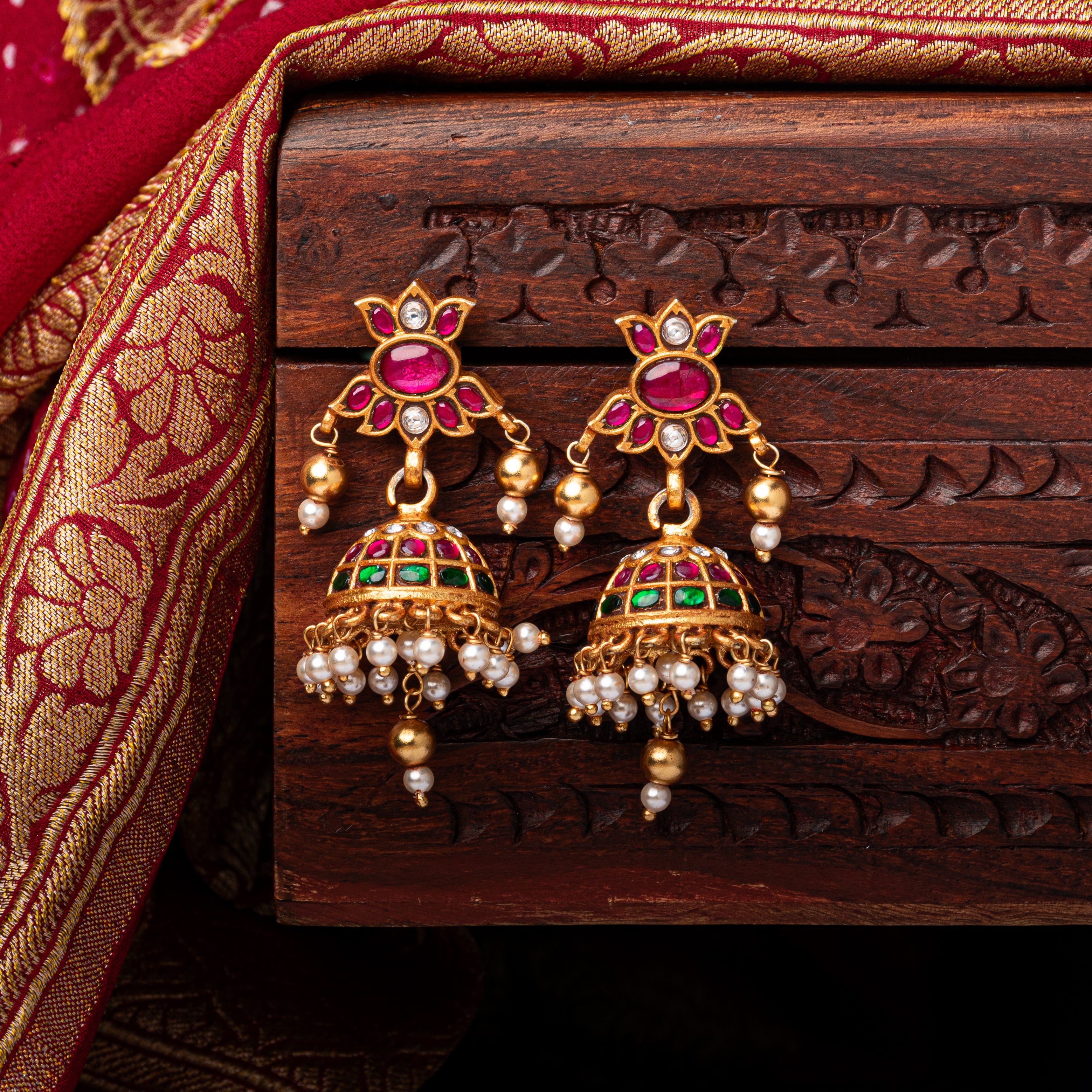 Roopkala Kundan Jhumka