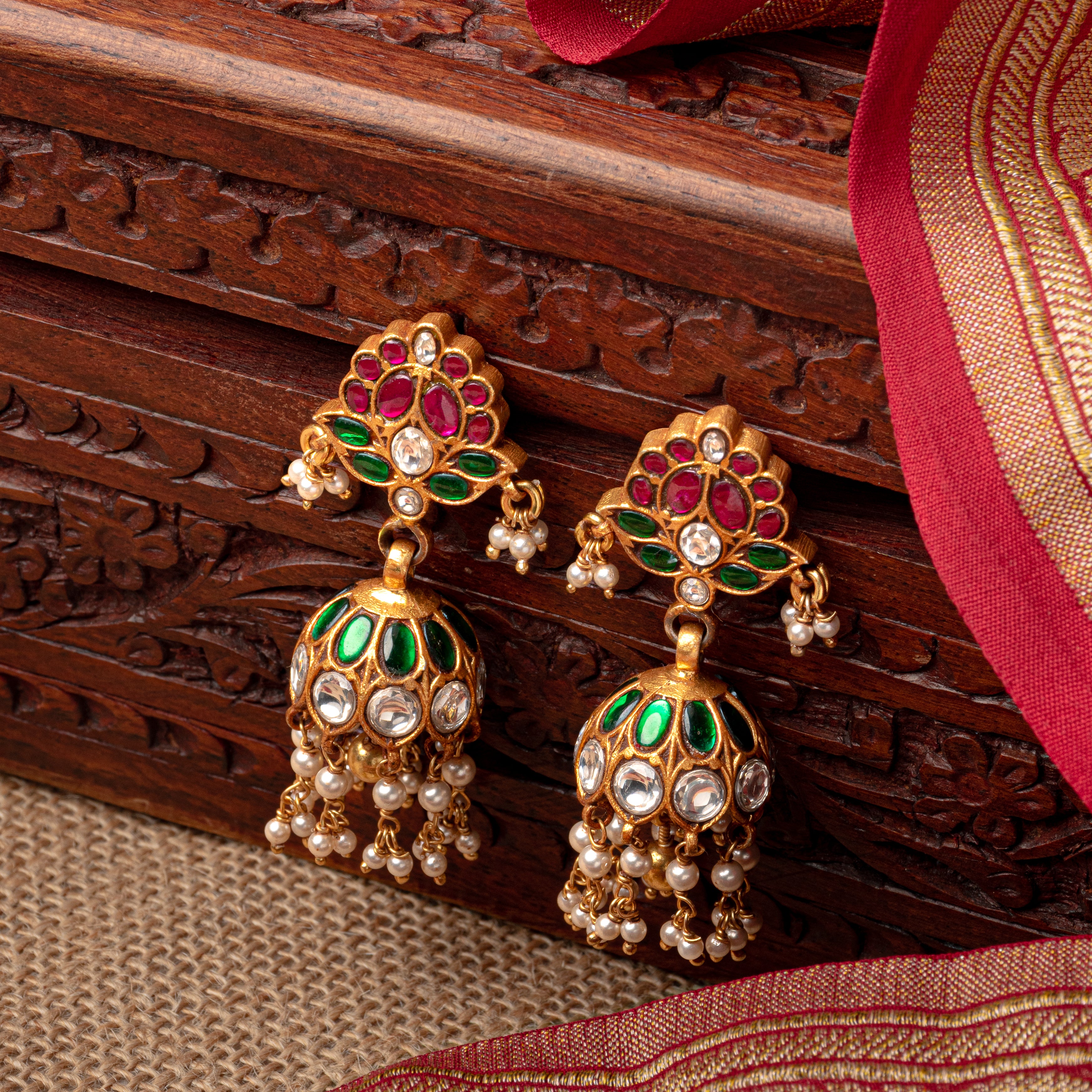 Suhaniyaa Kundan Jhumka