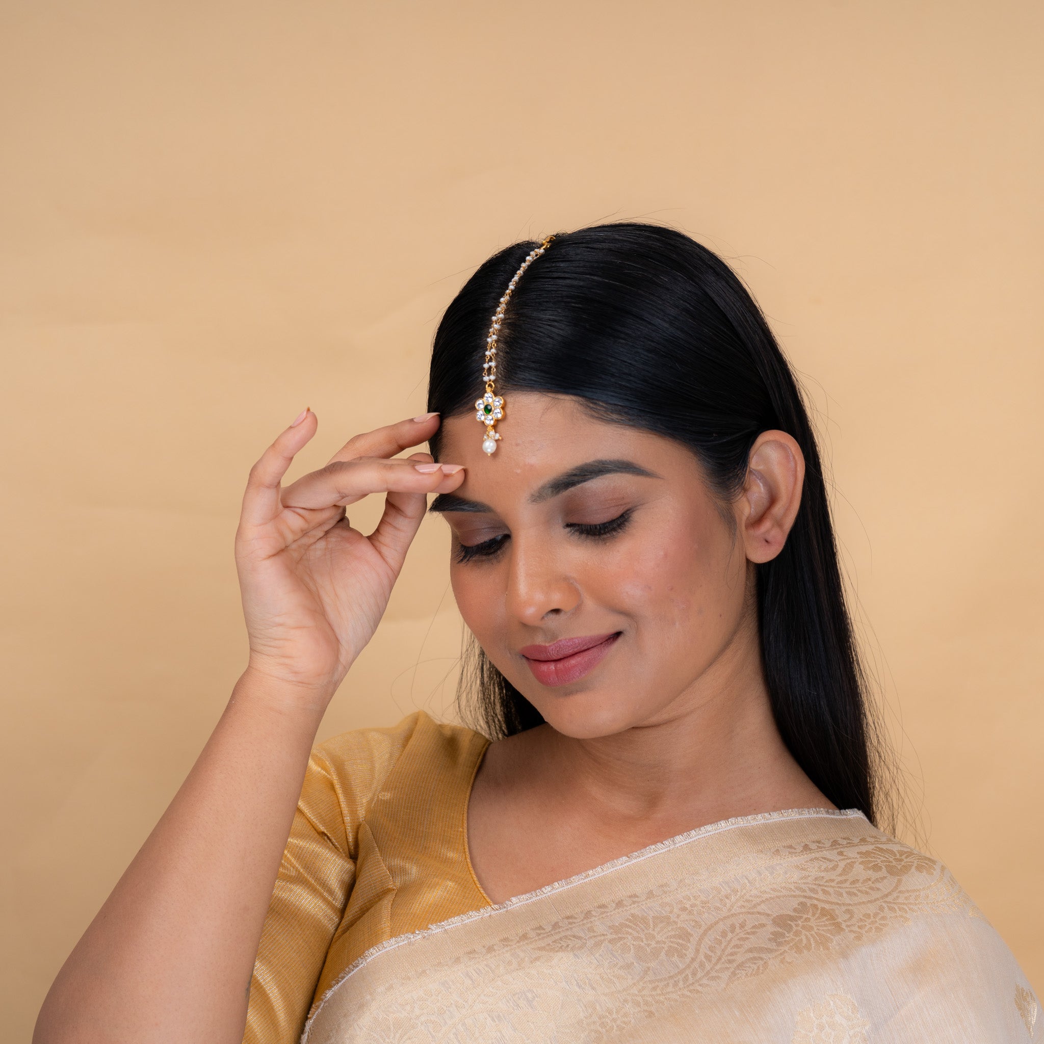 Mahnoor Kundan Mangtika