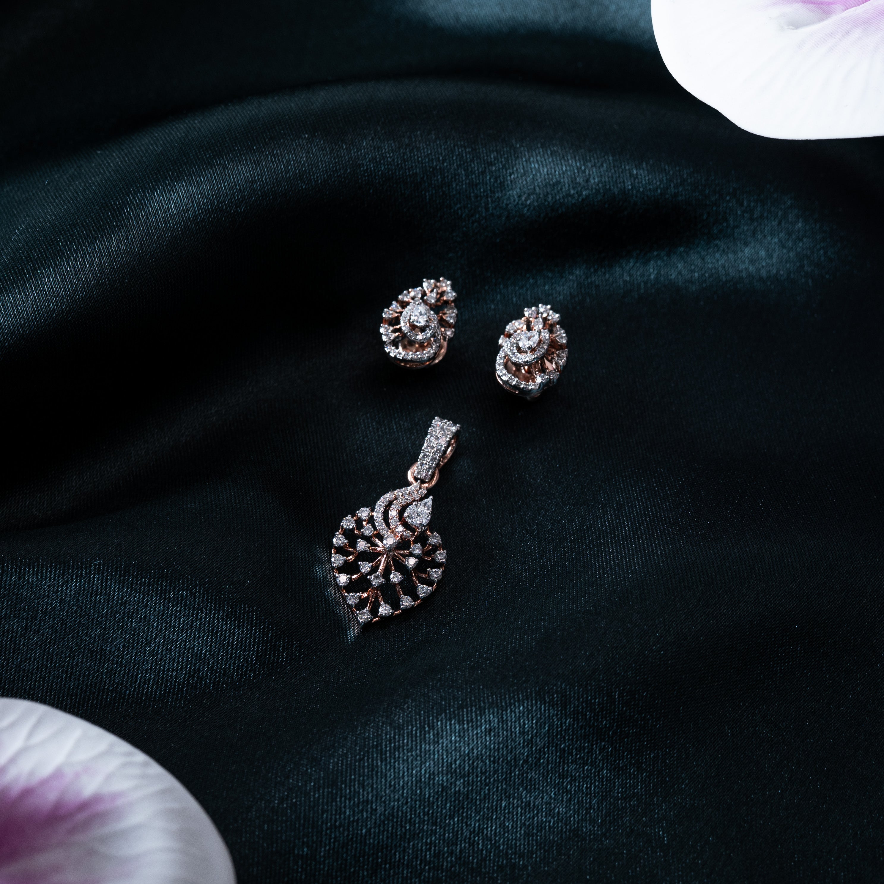 Paisley pendant with its matching pair of studs, CZ pave in rose gold plated 925 silver