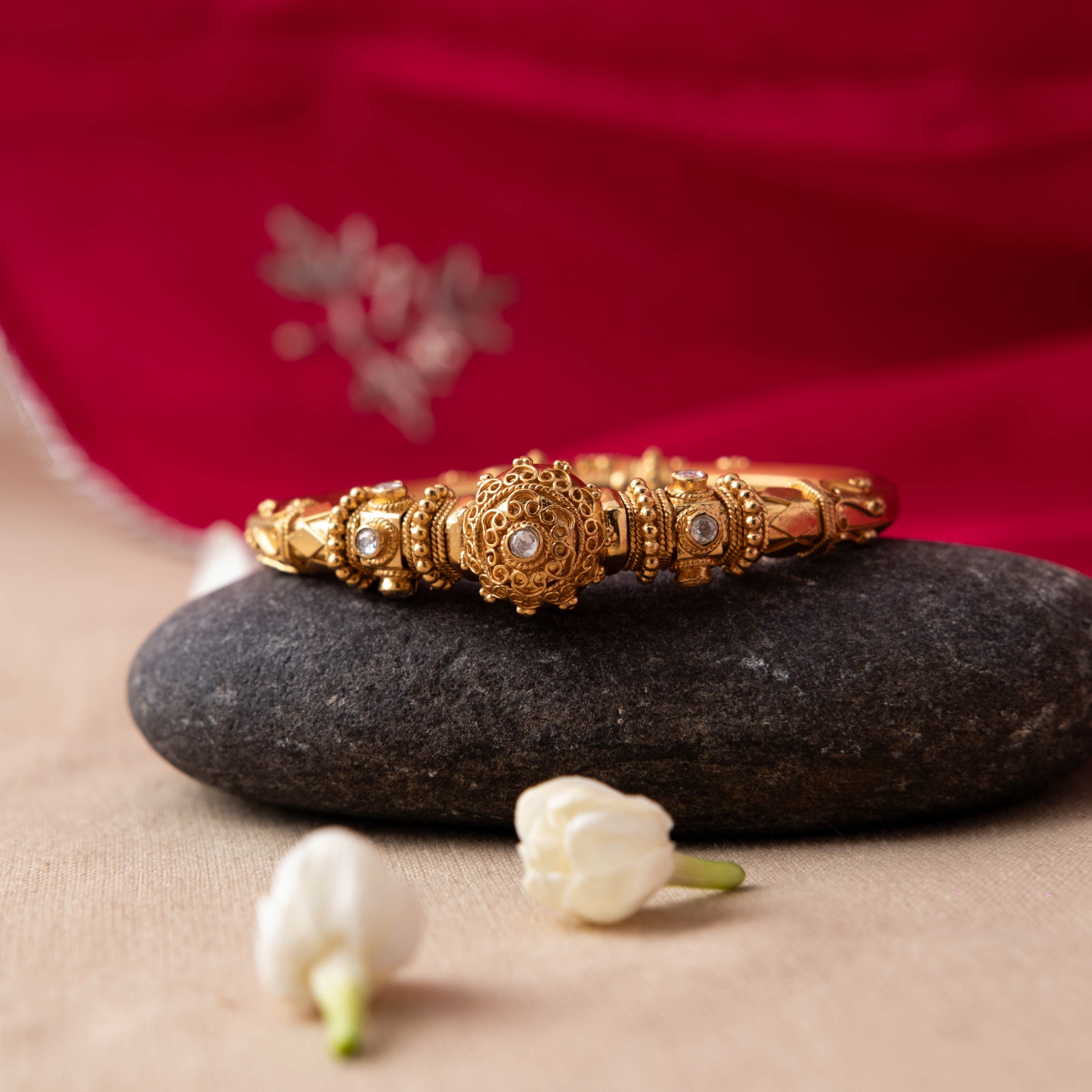 Kaumudi Polki Kada (Single Piece)