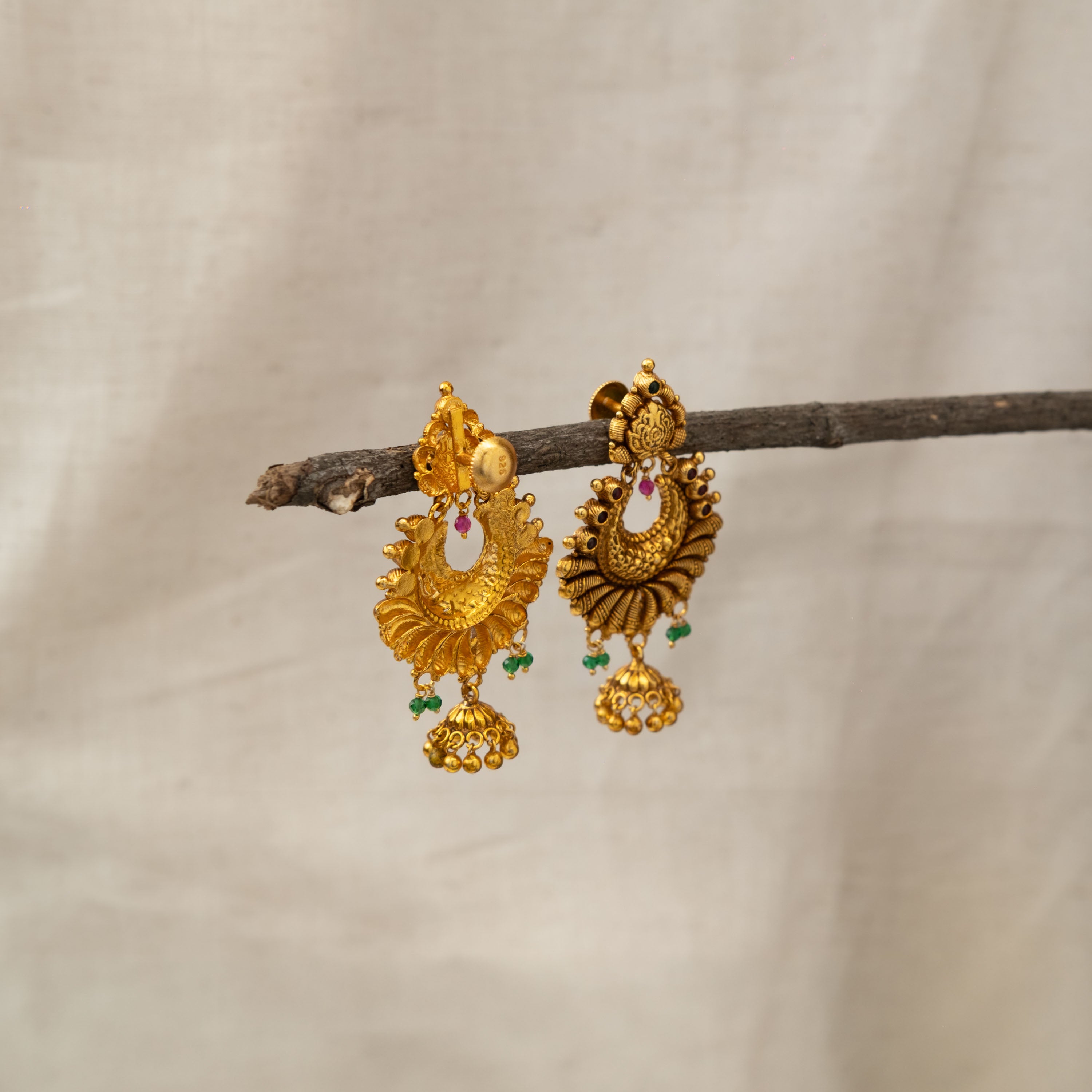Janani Nakaas Jhumka