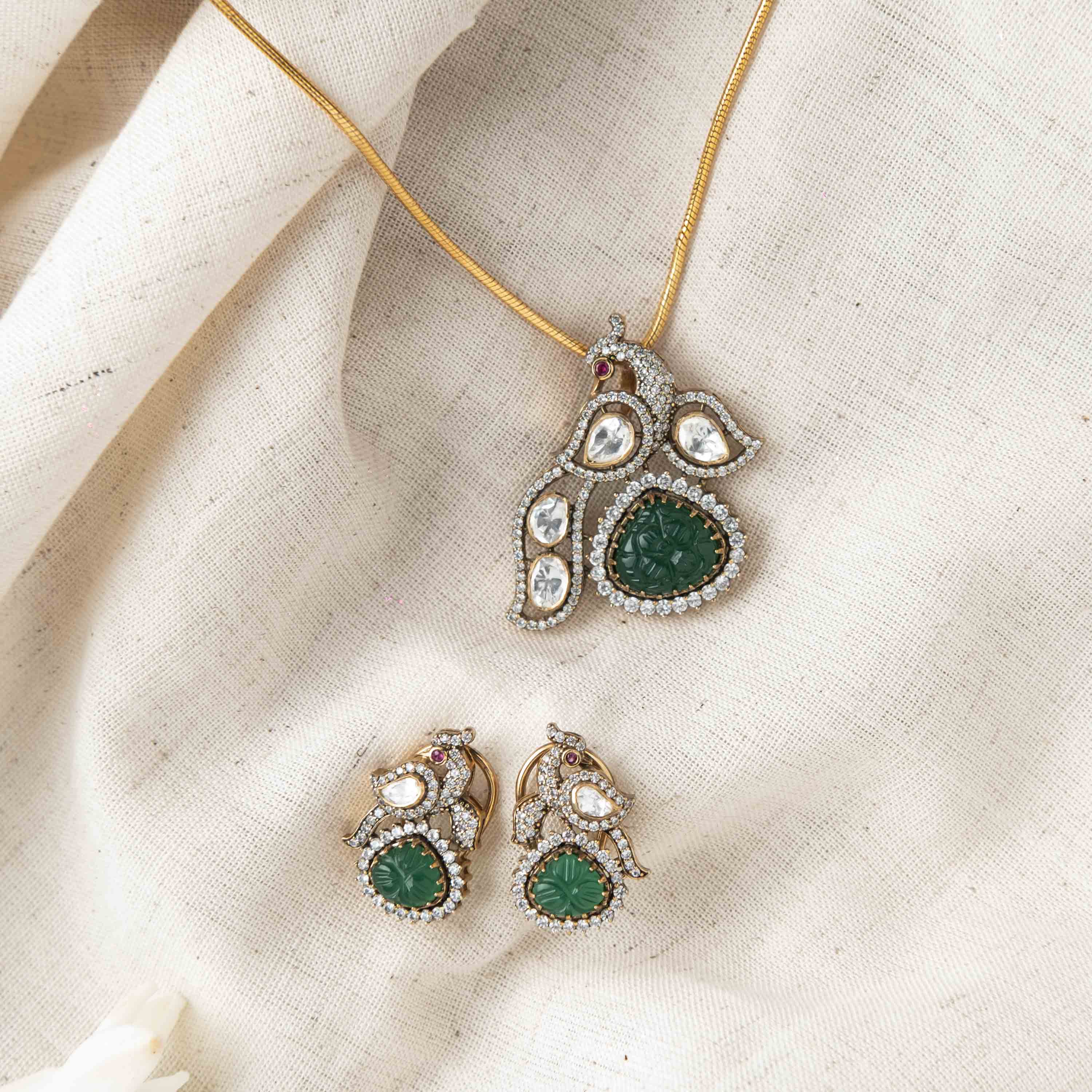 Begum Victorian Pendant