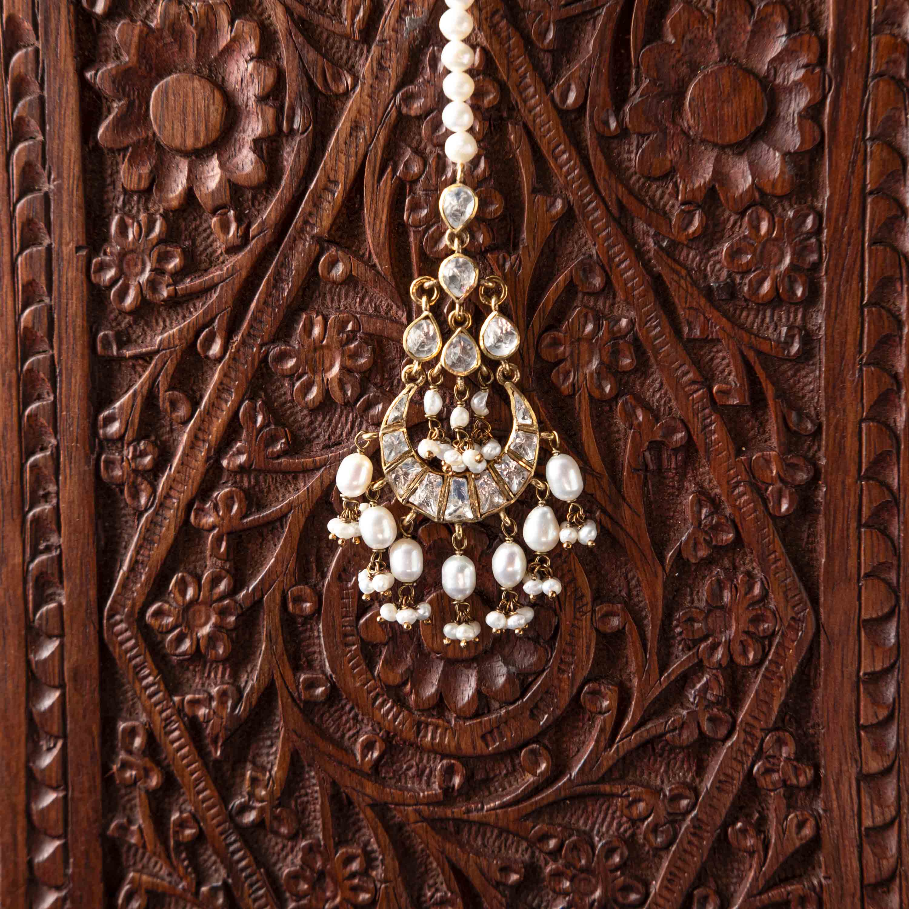 Jharokha Victorian Maangtika