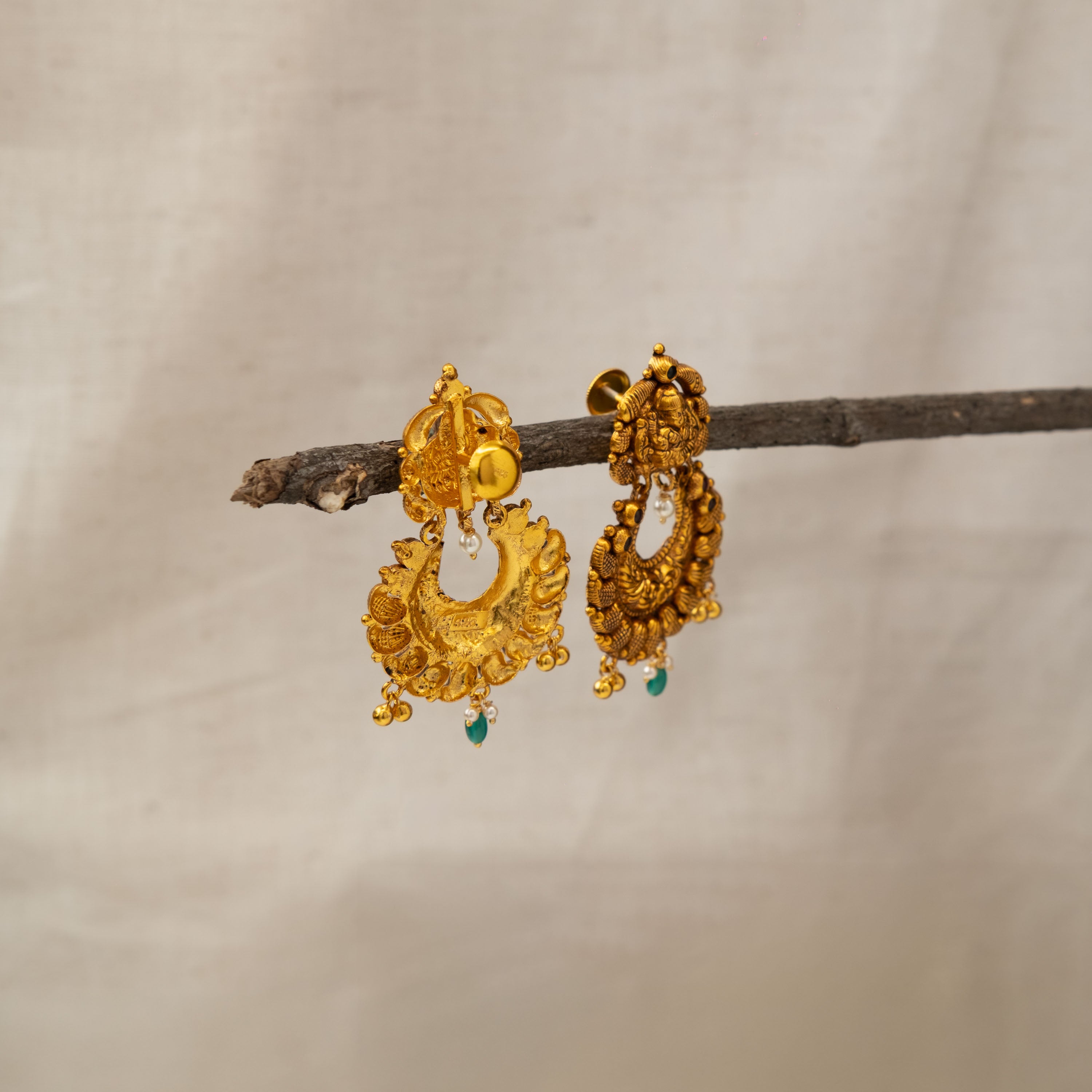 Vasantika Nakaas Chand Balis