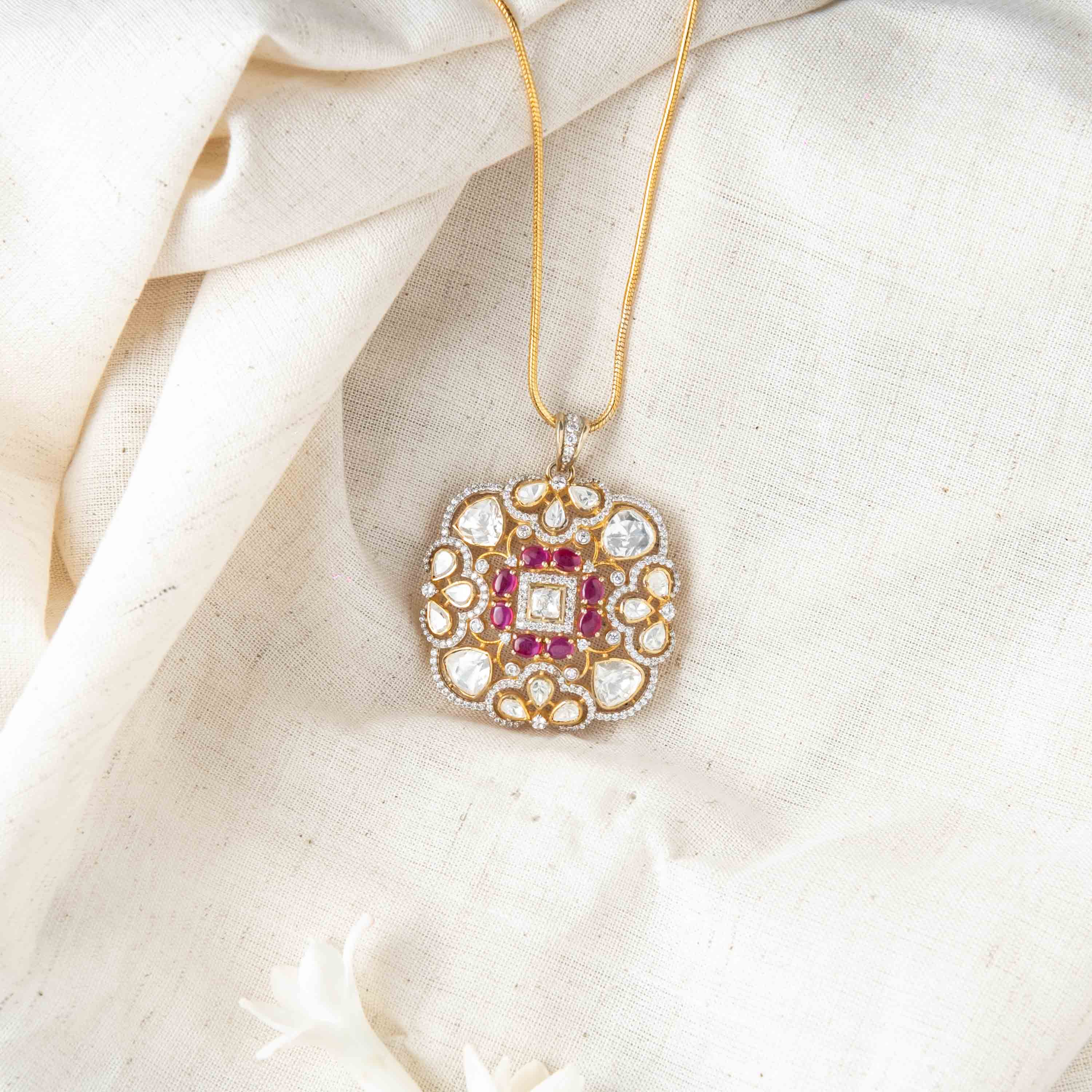 Sunehri Polki Pendant