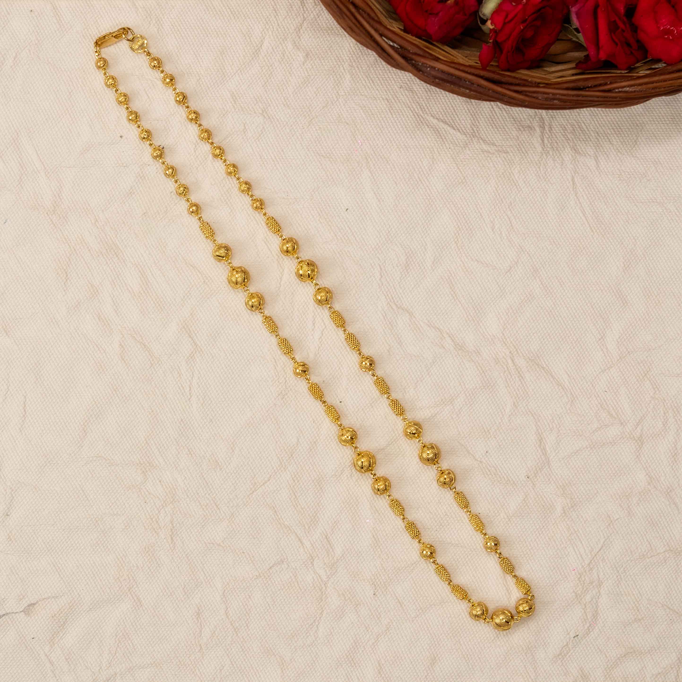 Kanakpriya Ball chain