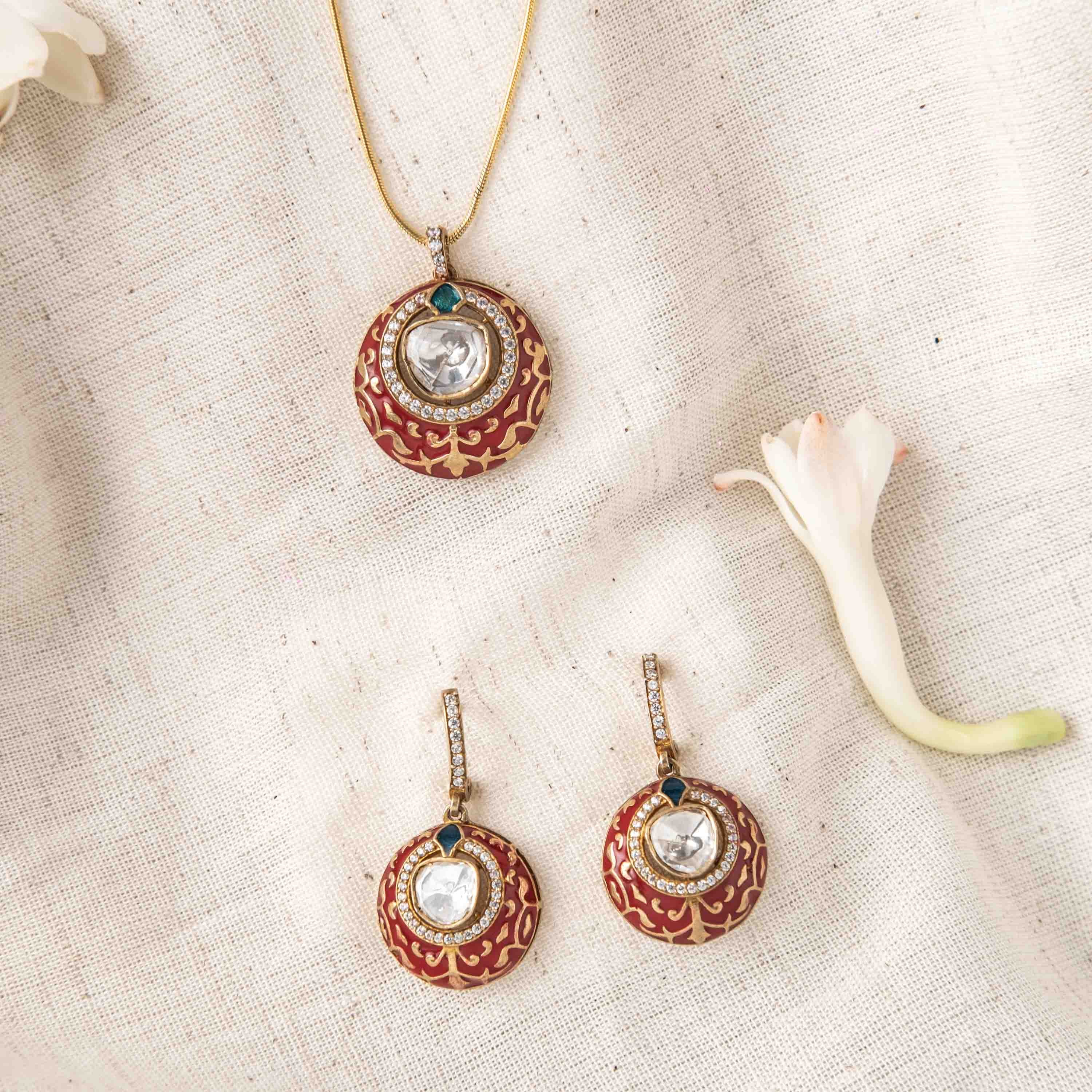 Darbar Polki
Pendant