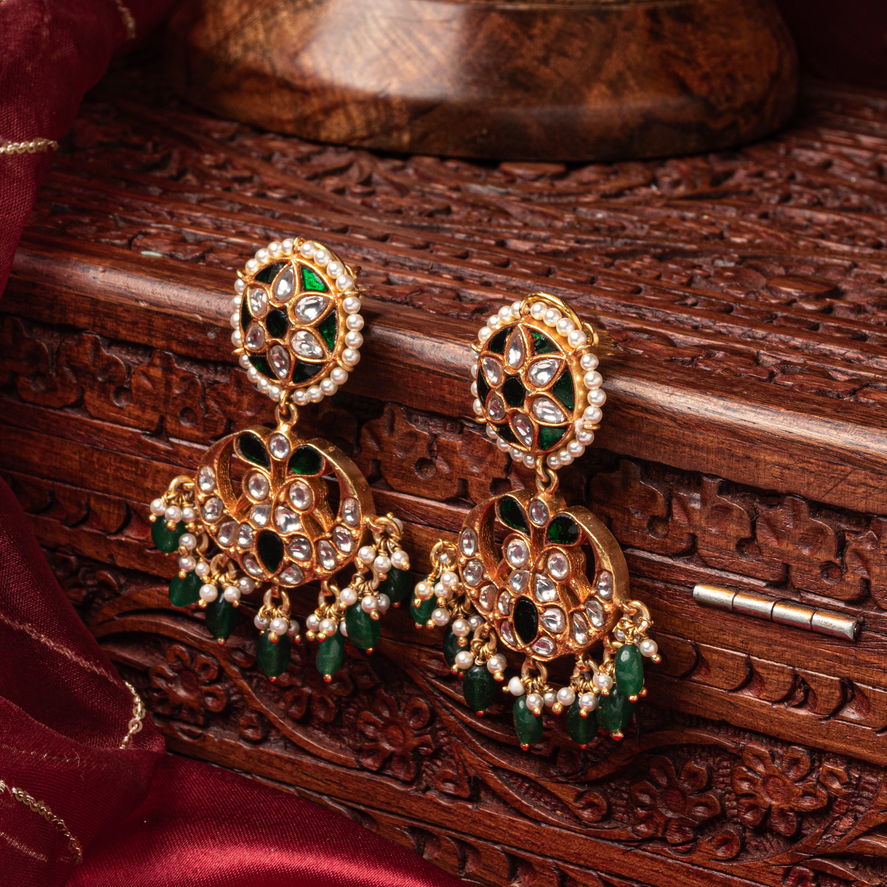 Taru Kundan Hangings