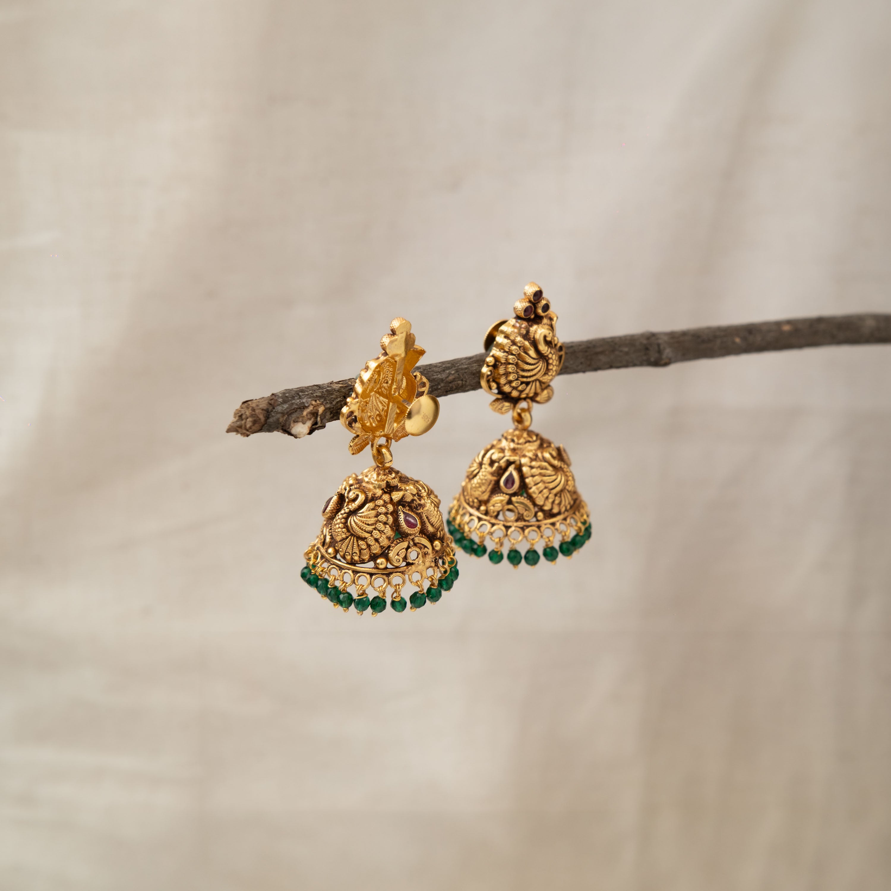 Ahalya Nakaas Jhumka