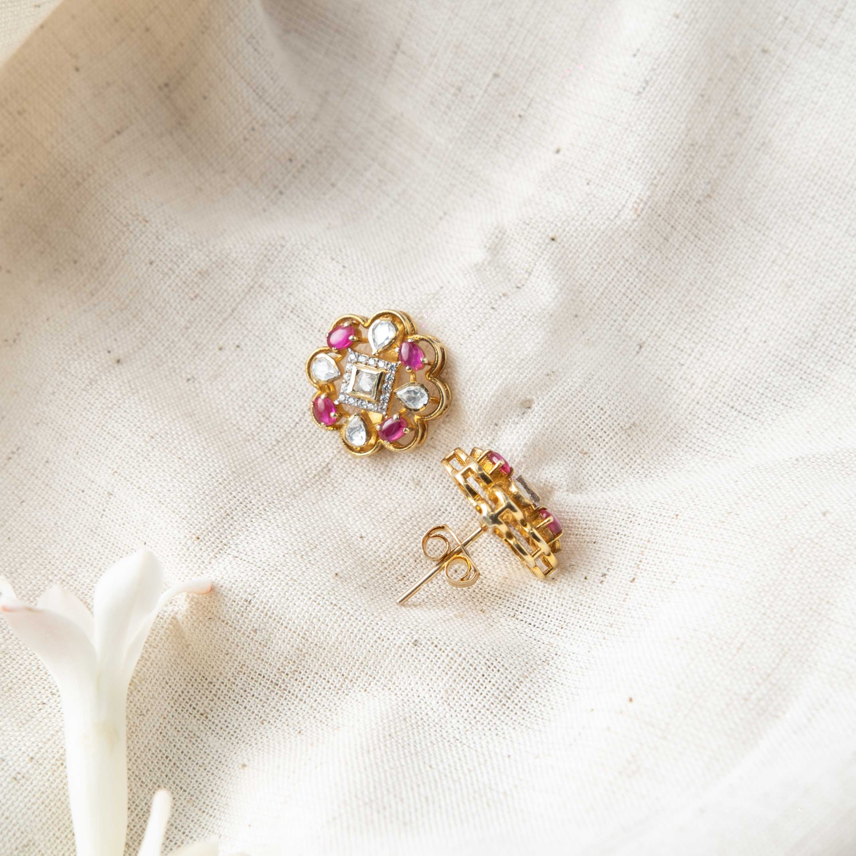 Sunehri Polki Studs