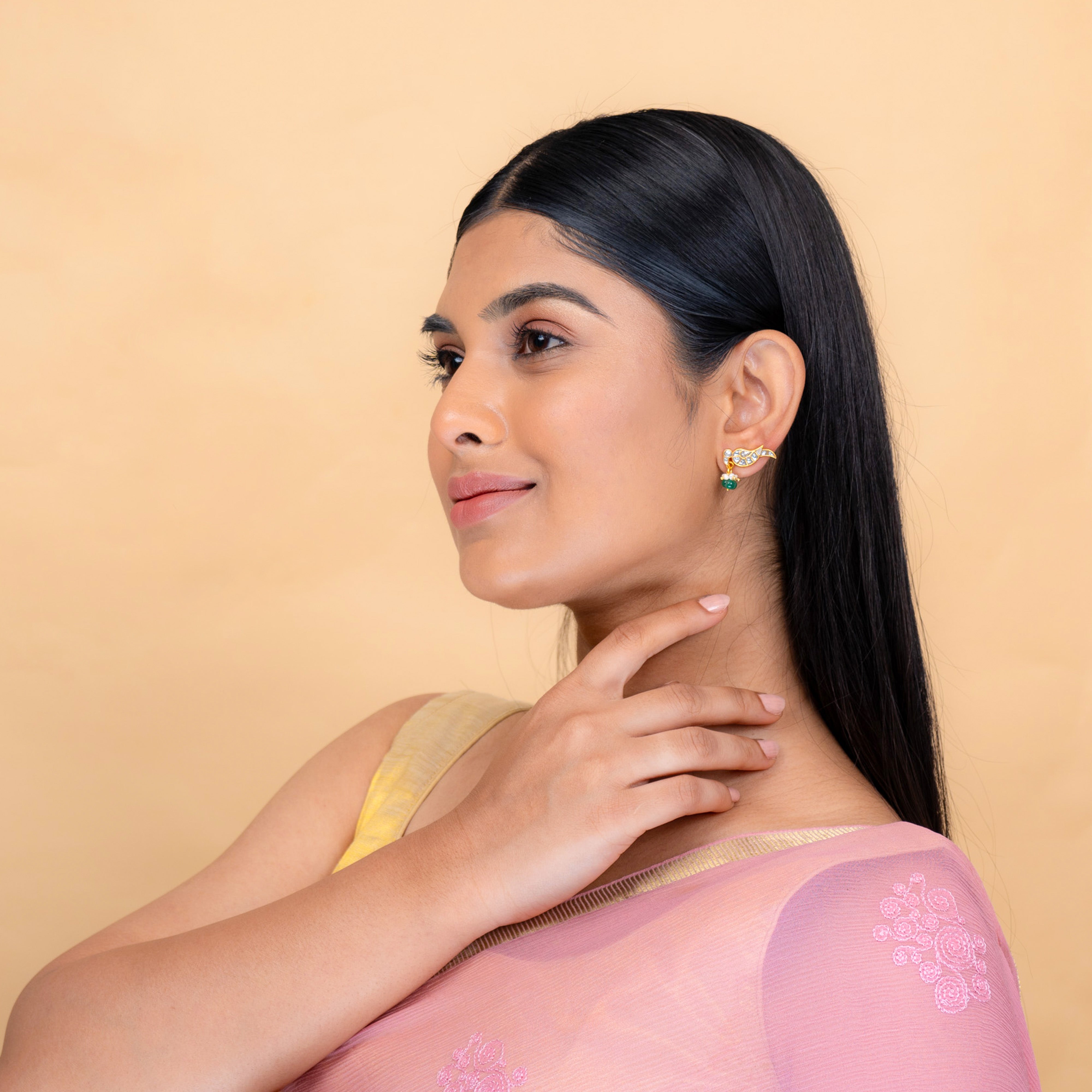 Laira Kundan Studs