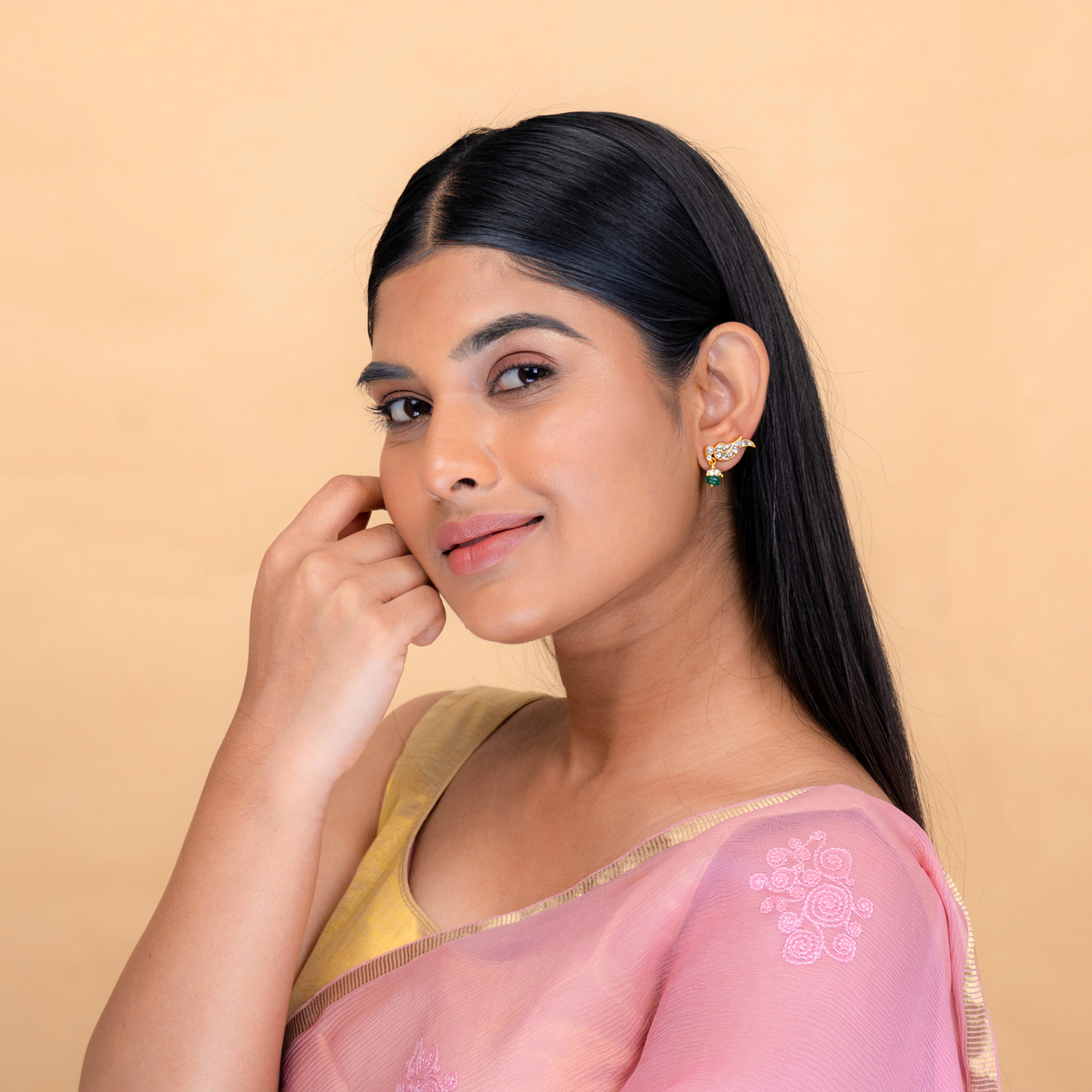 Laira Kundan Studs