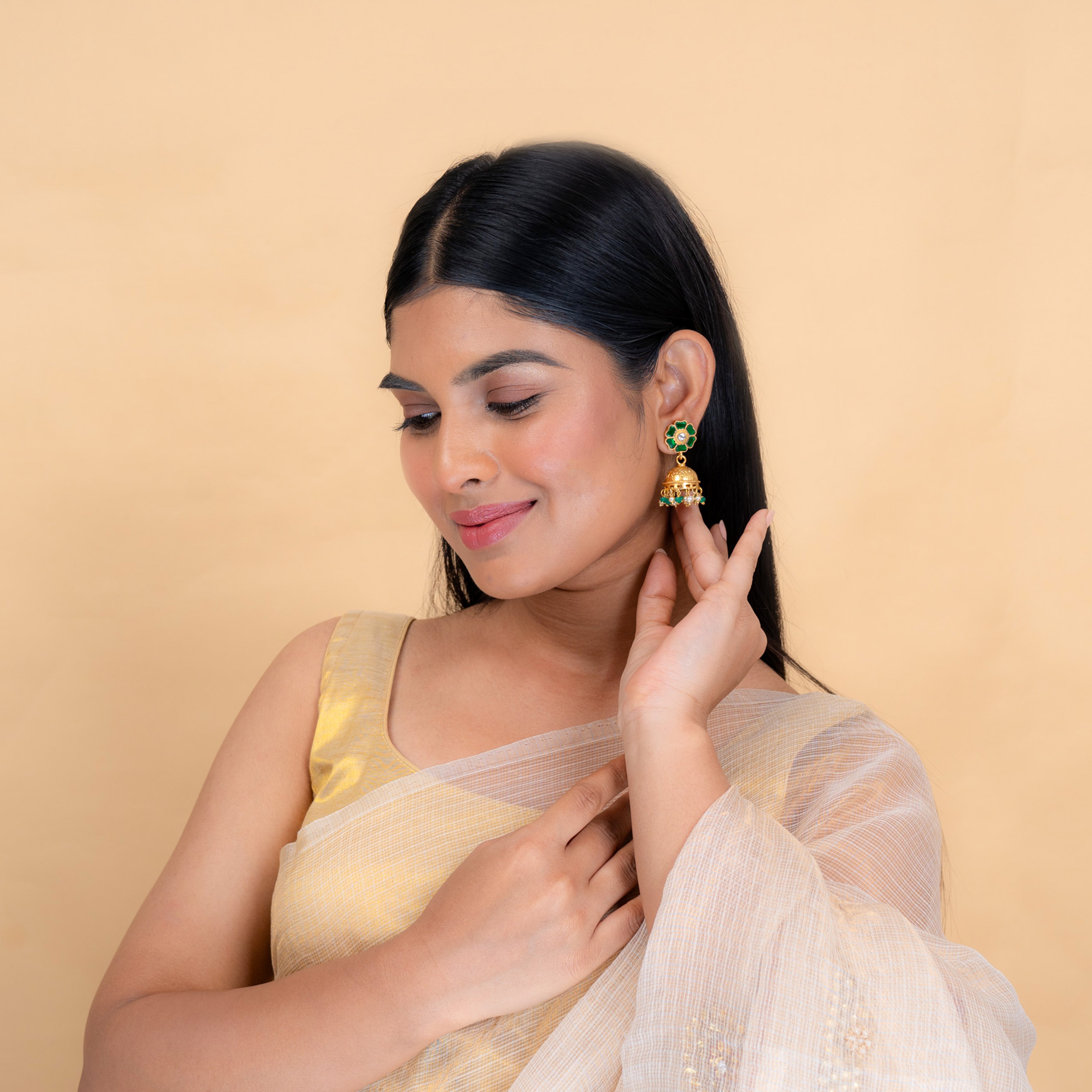 Ruhaniyath Kundan Jhumka