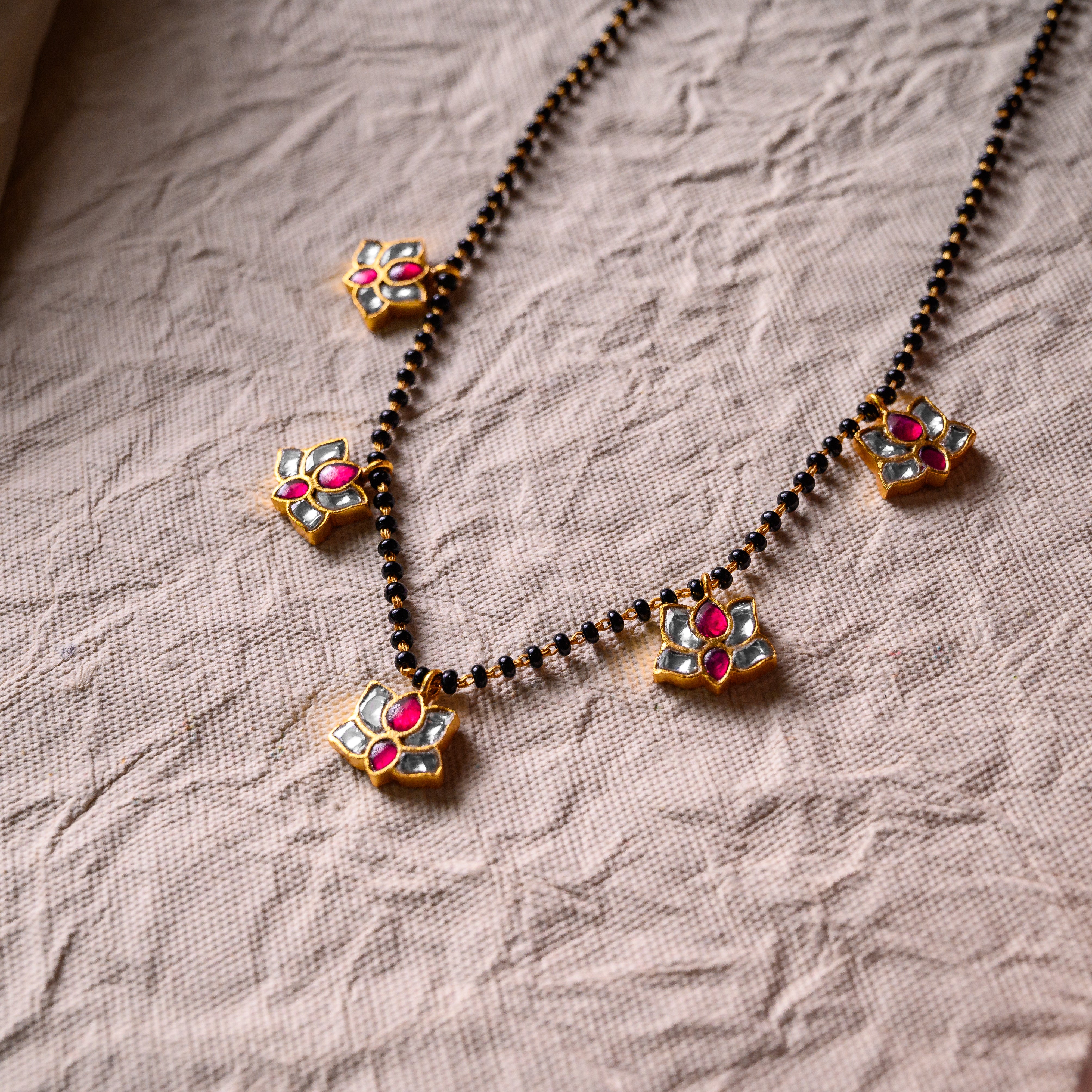 Panchali Kundan Mangalsutra