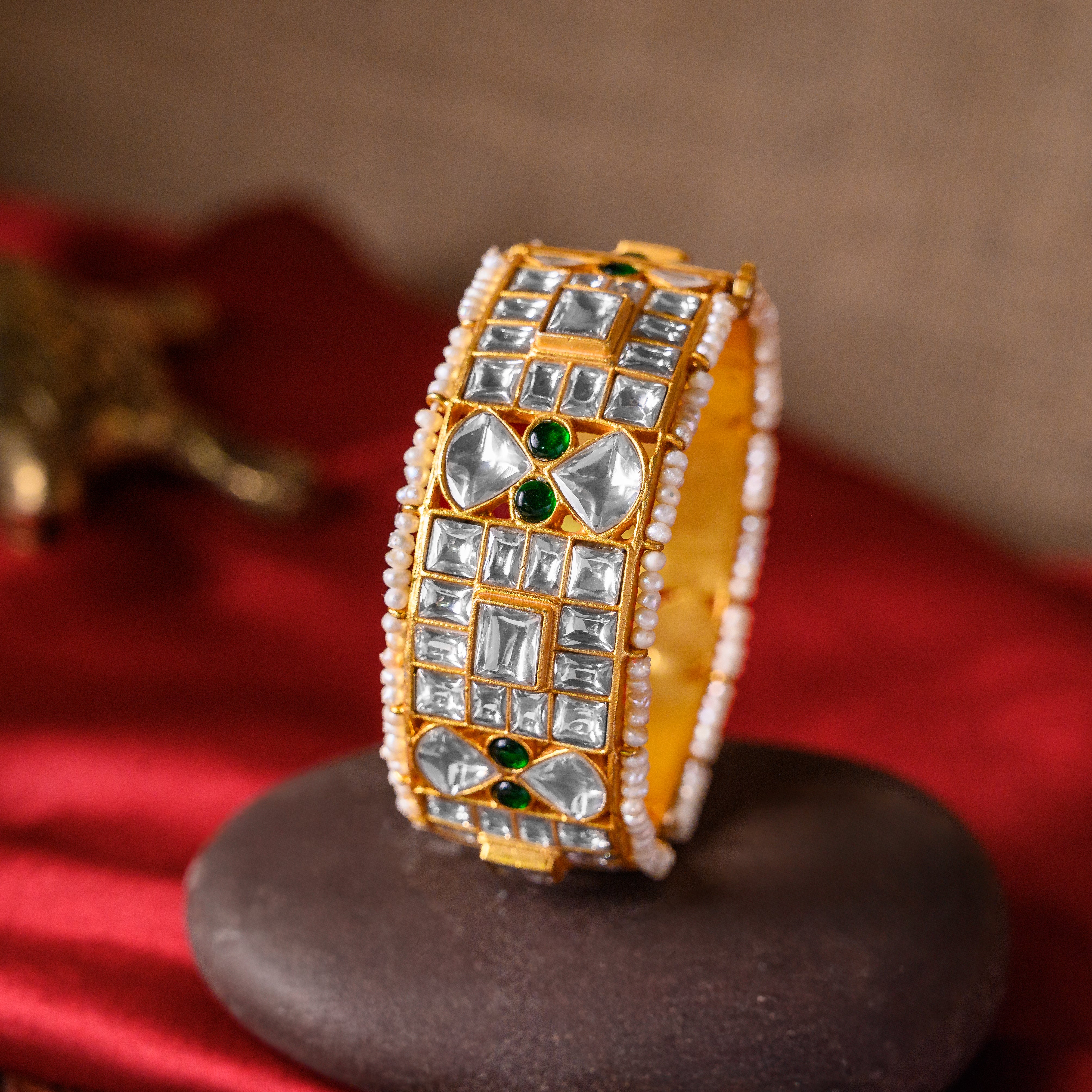 Anvi Kundan Bangle