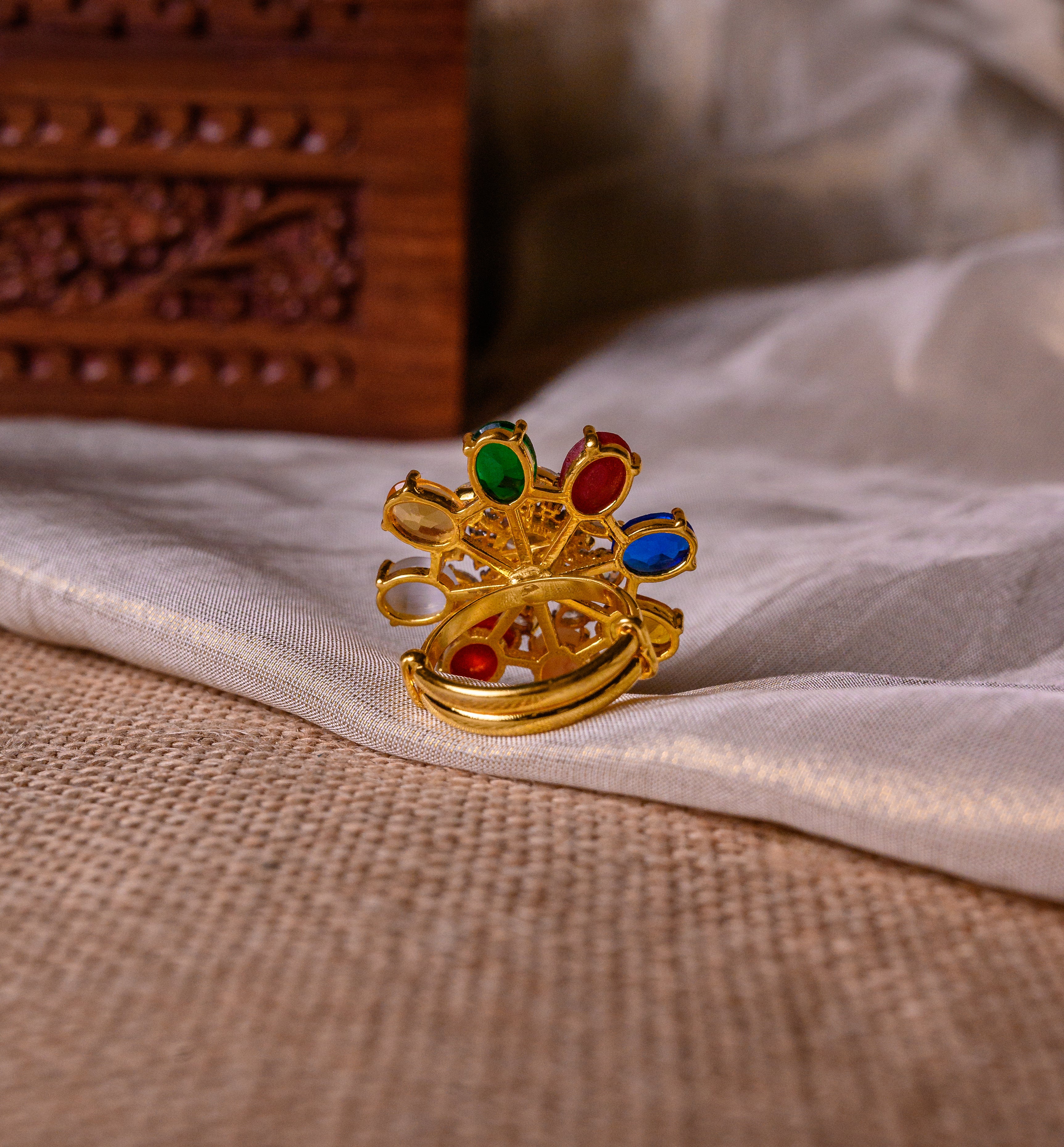 Side view of Zyra Polki silver ring with adjustable band and traditional design
