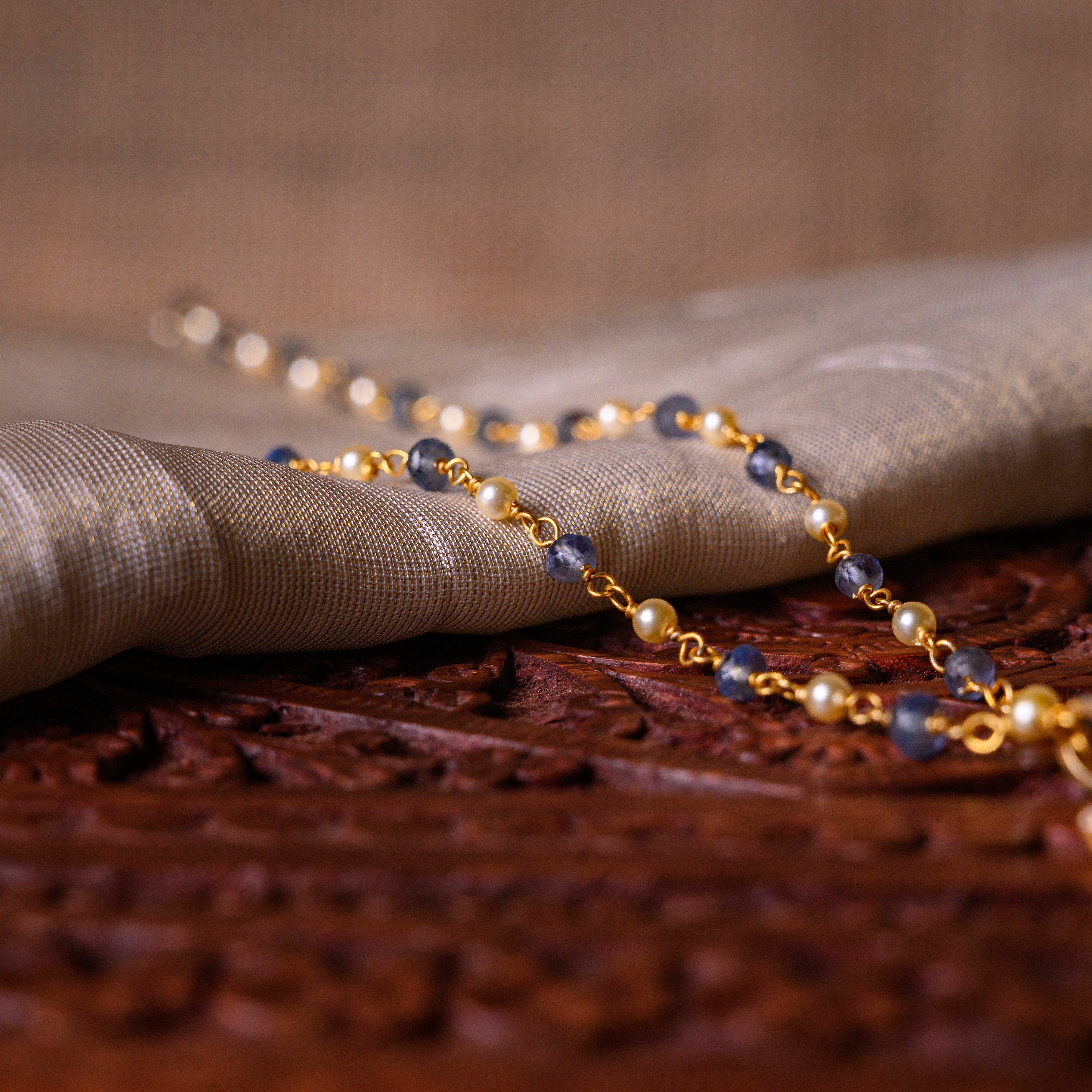 Eshani Polki Pendant Set