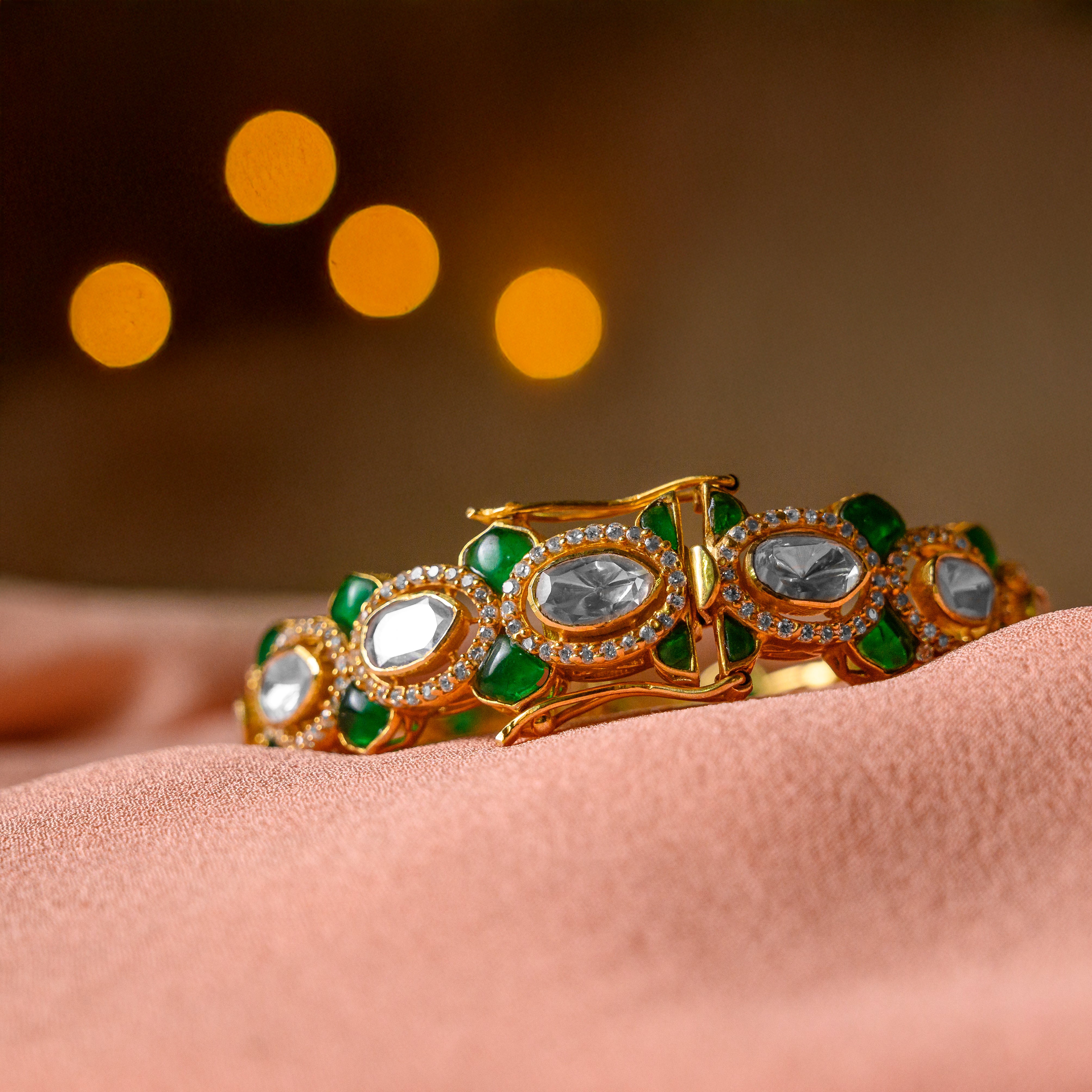 Zyra Gleam Polki Bangle