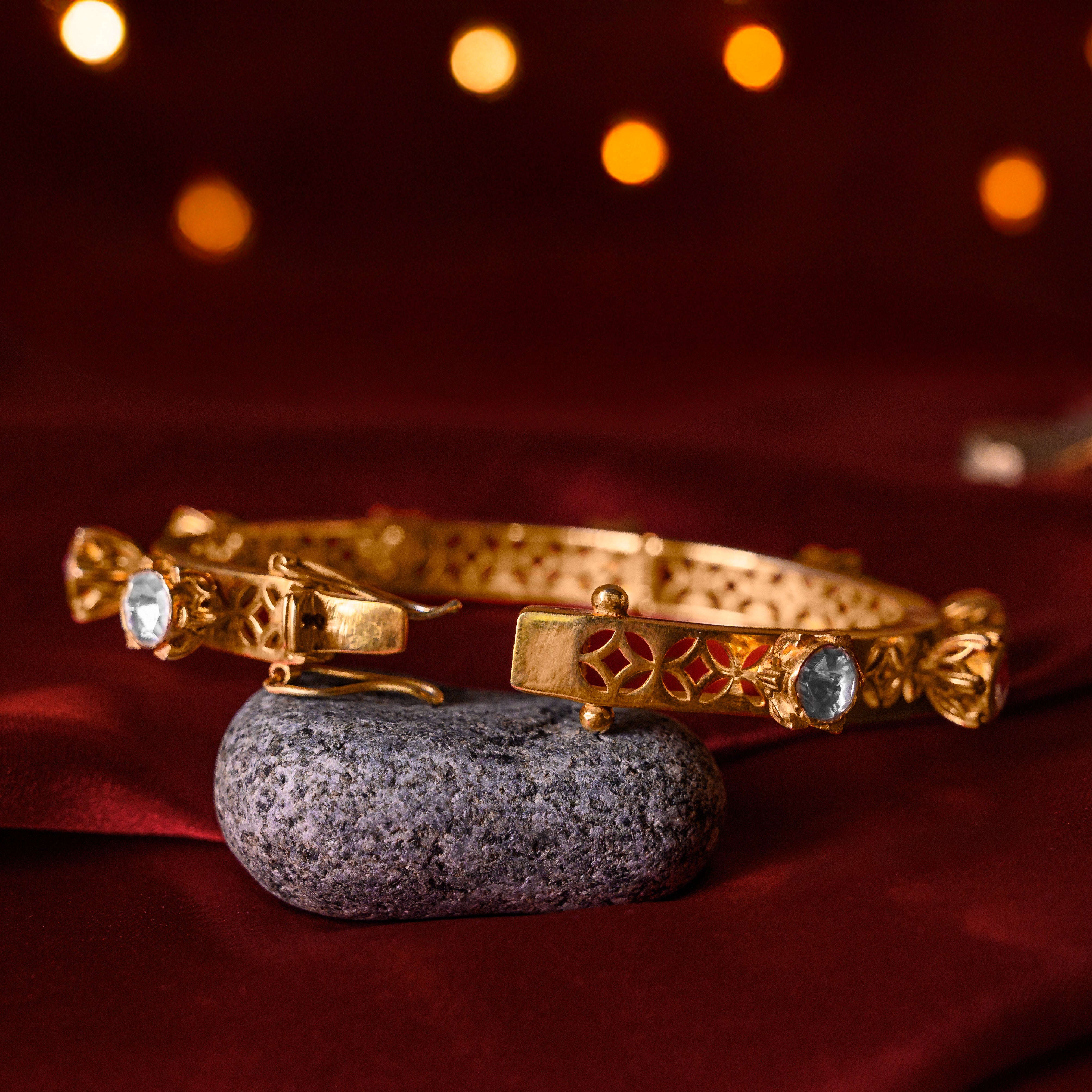 Tarangini Polki Bangle