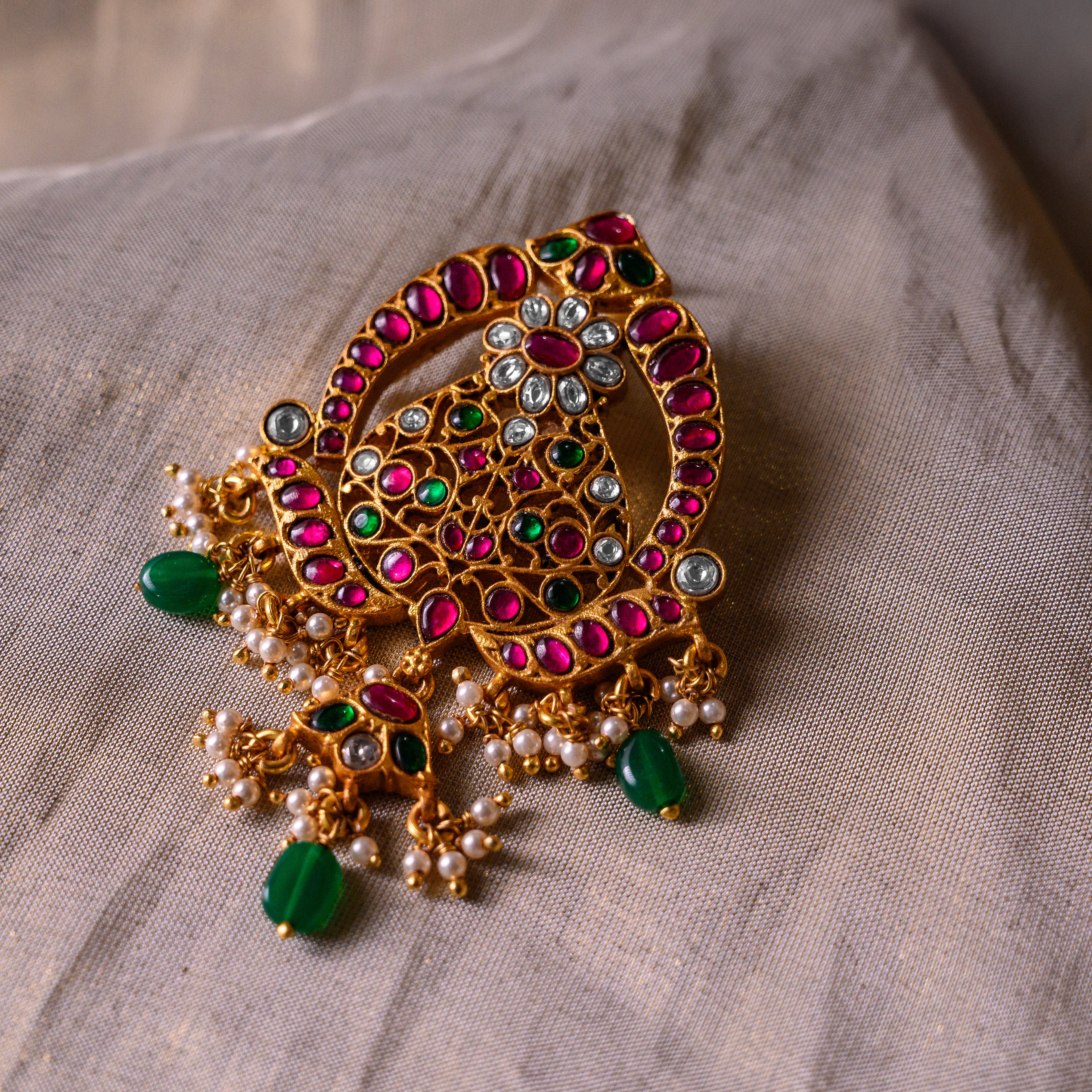 Kanirika Kundan Pendant