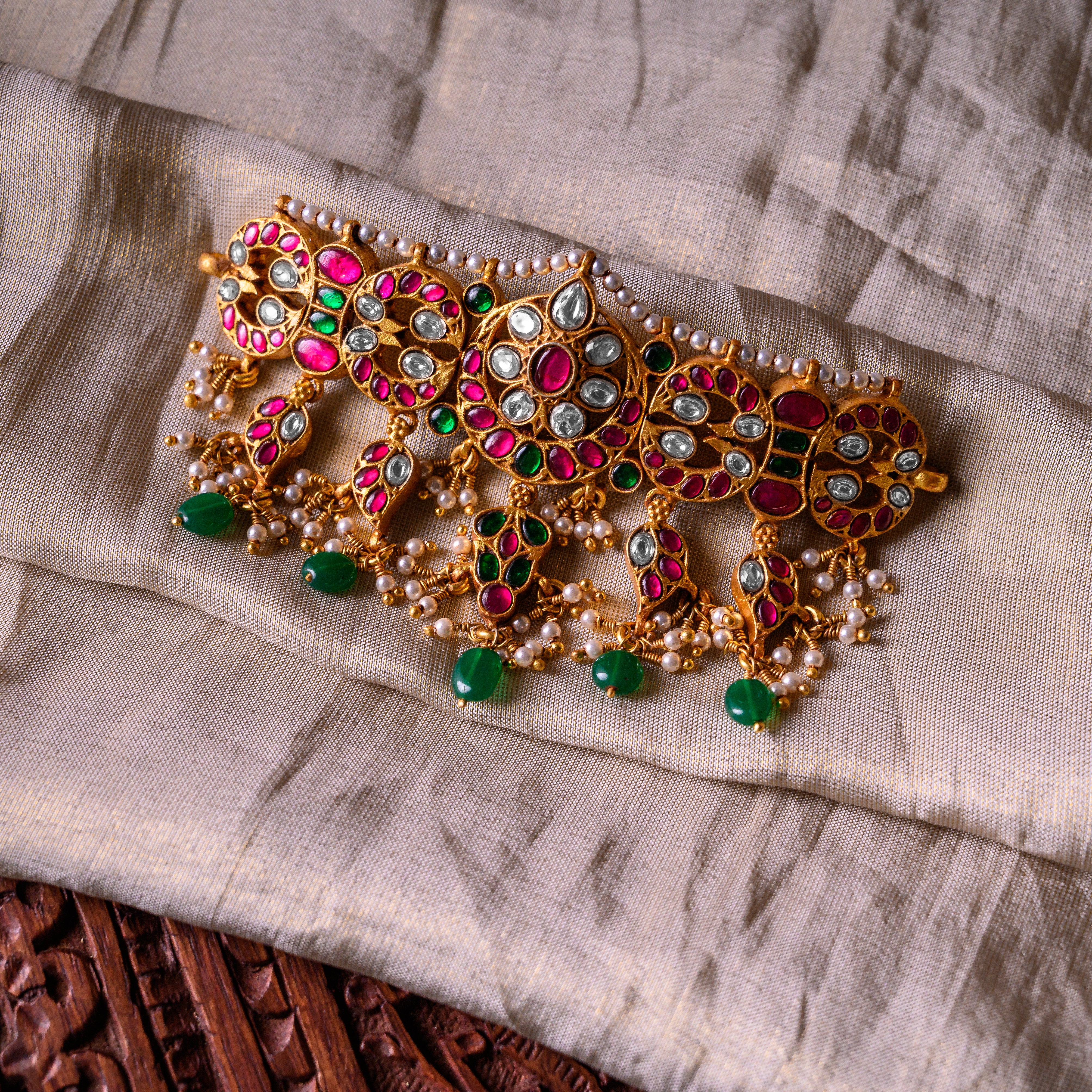 Sharvani Kundan Choker
