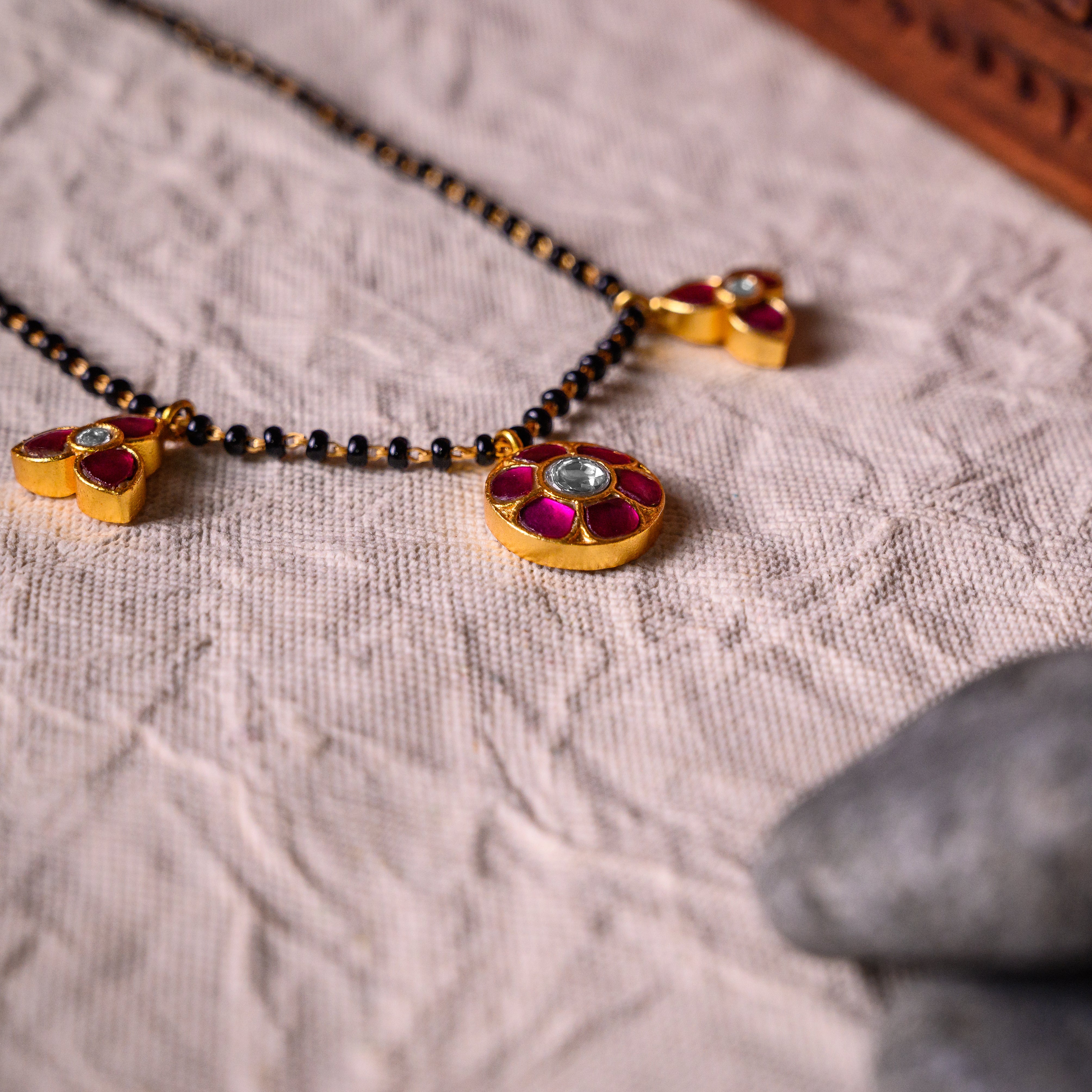 KavyaRa Kundan Mangalsutra