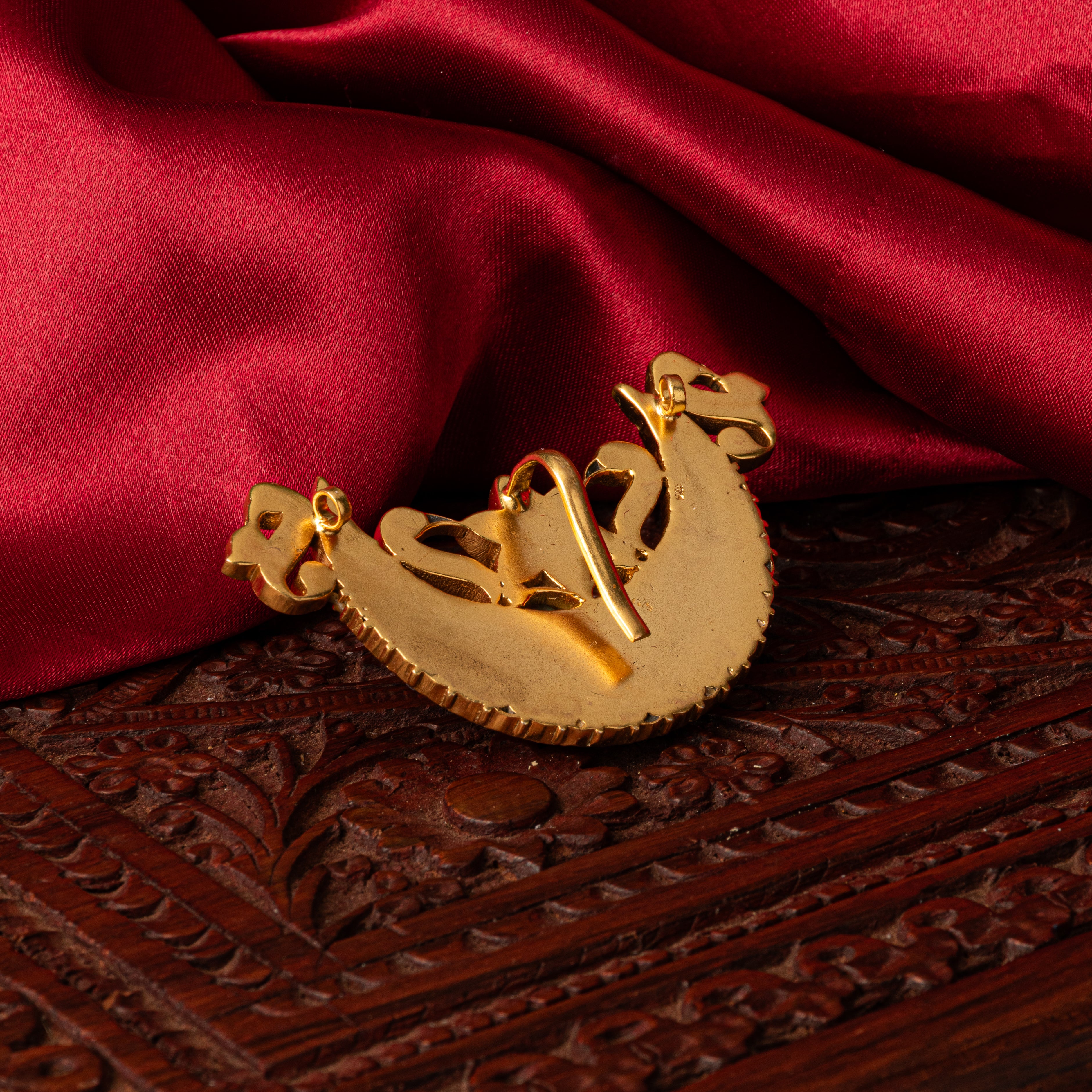 Mahnoor Kundan Pendant