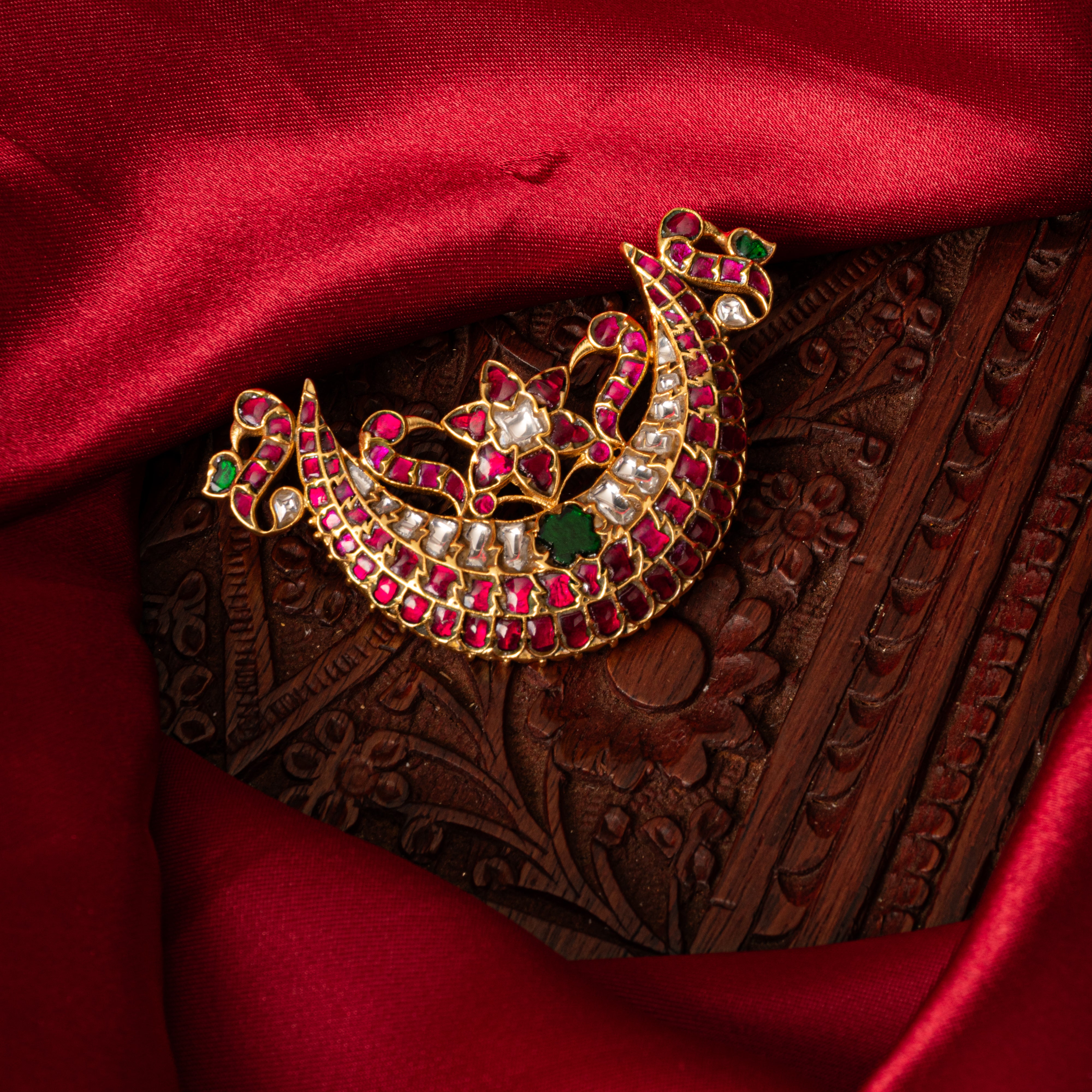 Mahnoor Kundan Pendant