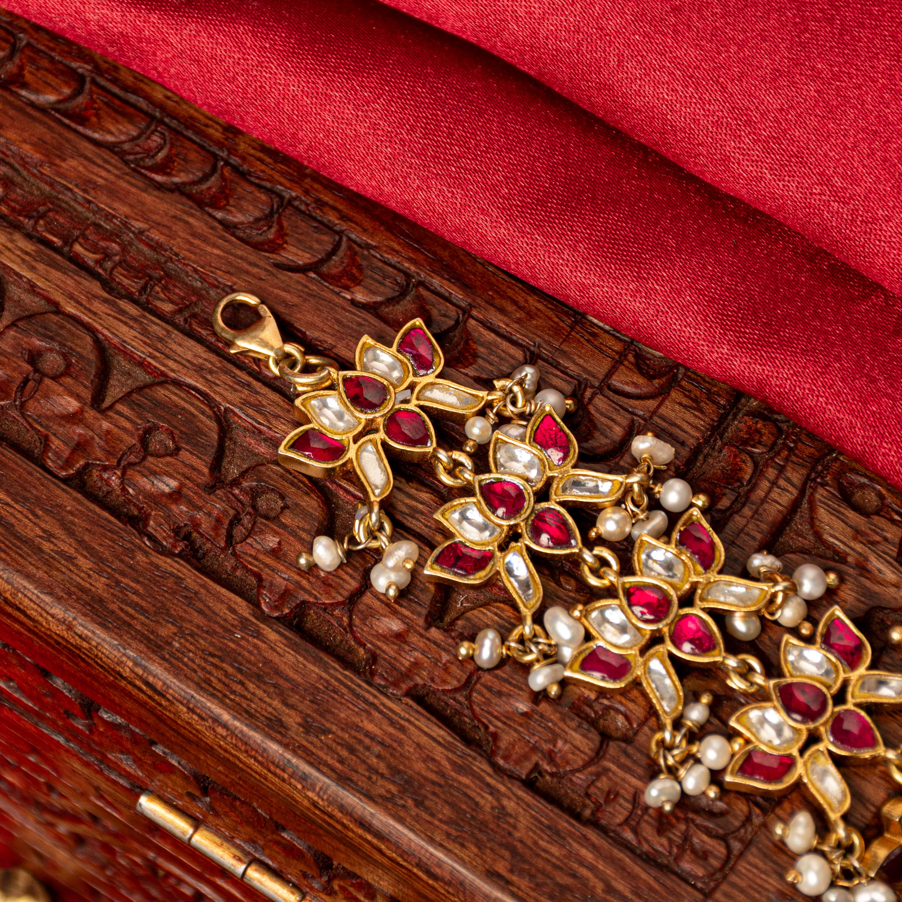 Zahra Kundan Bracelet