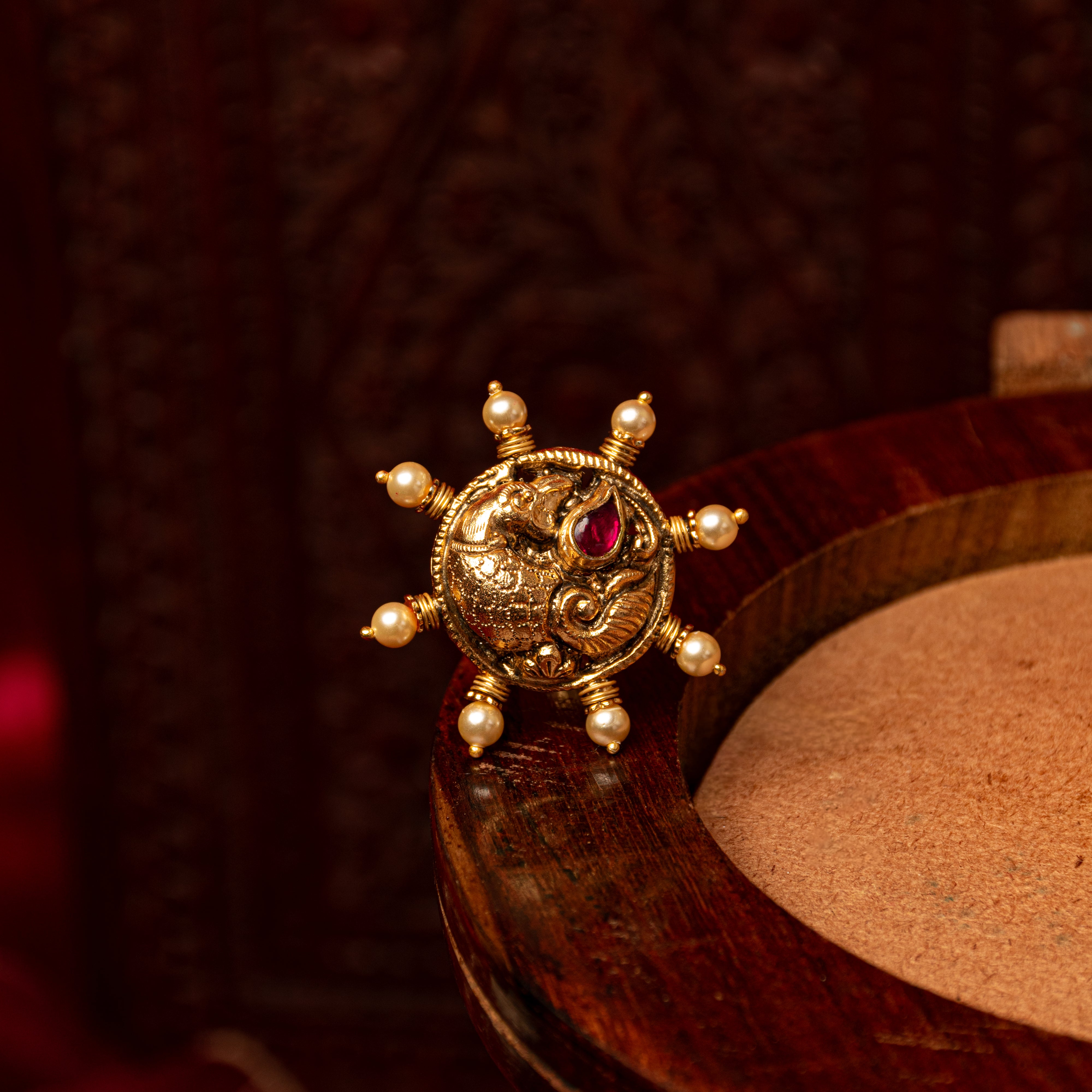 Mayuri Kundan ring