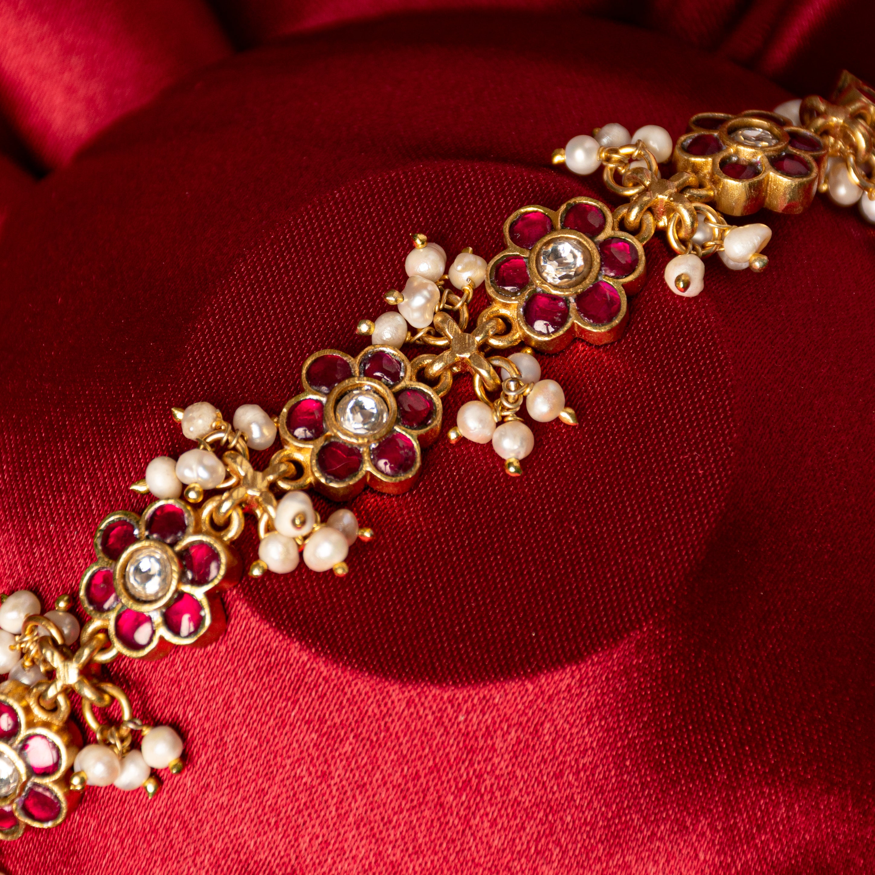 Juhi Kundan Bracelet