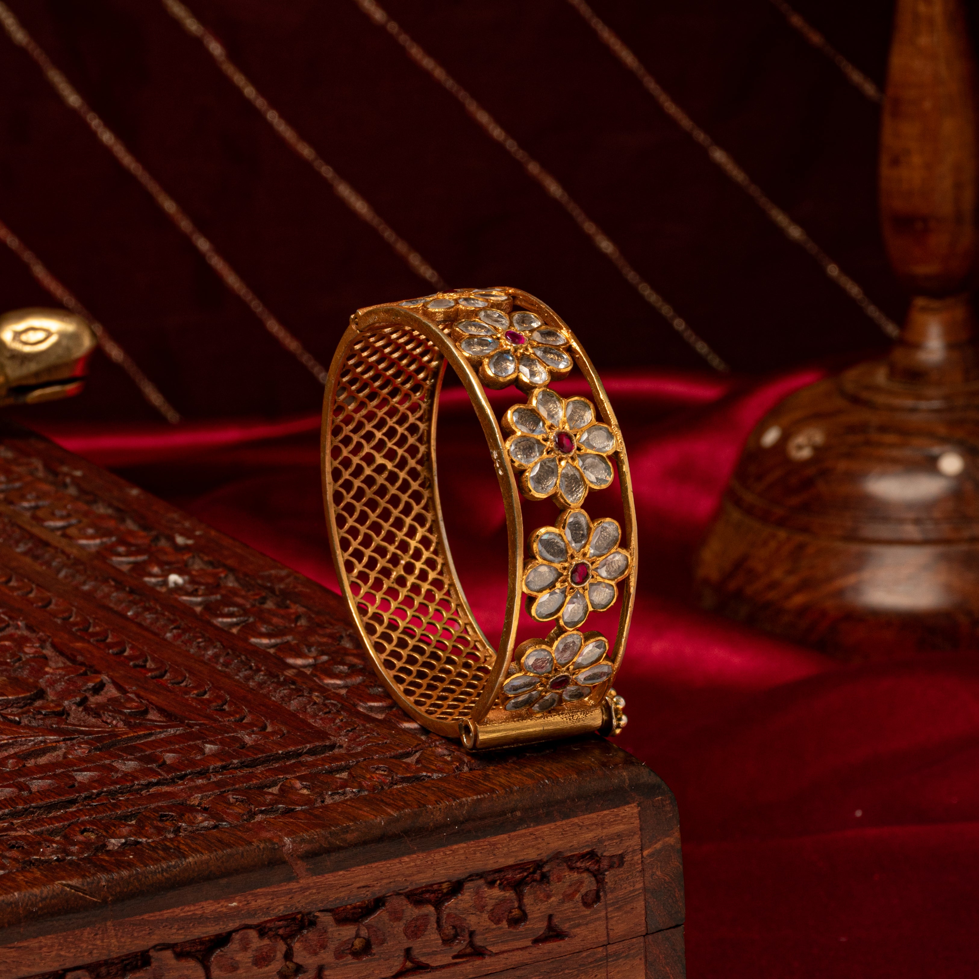 Kumudini Kundan Kada