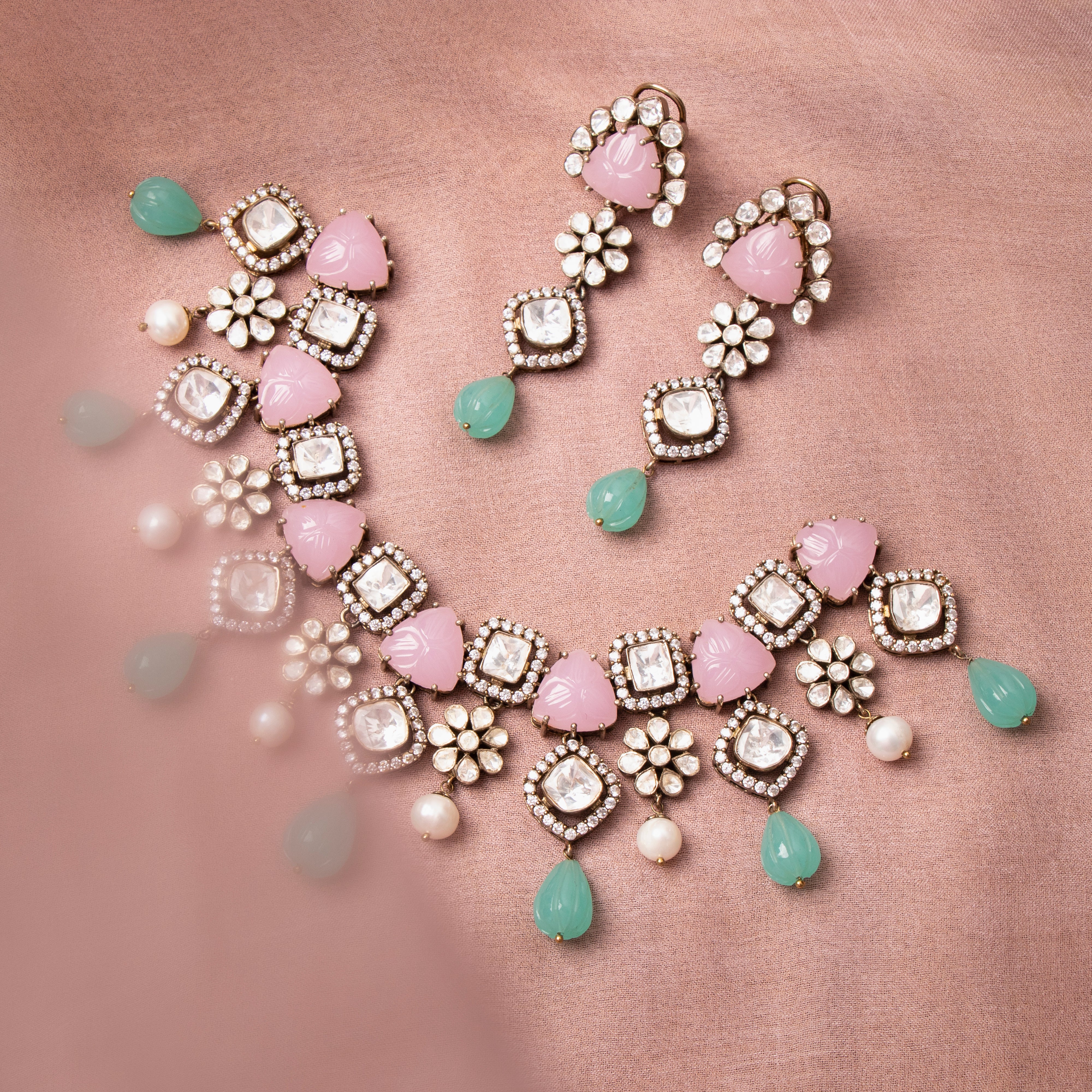 Aangan Polki Hangings