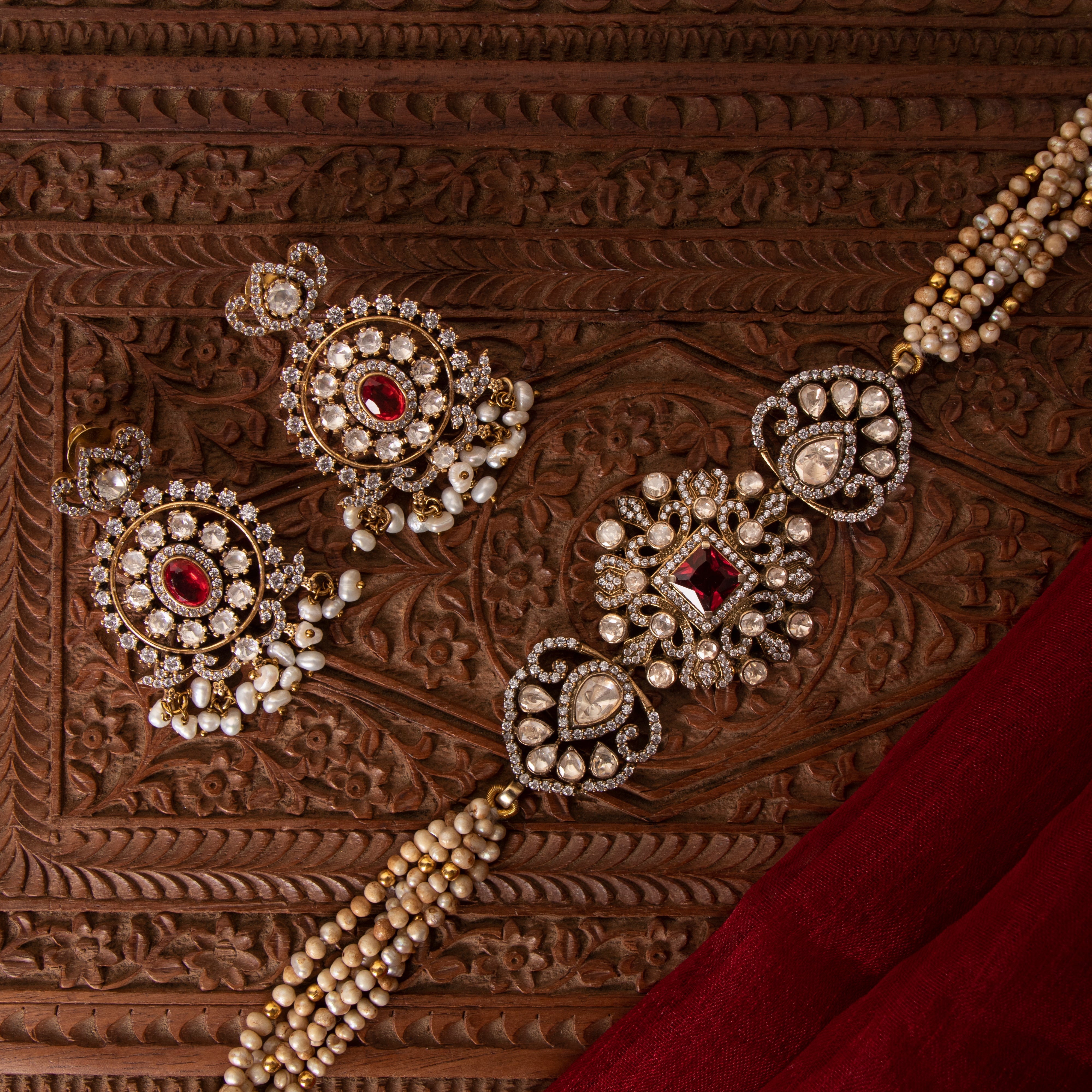 Leharika Polki Hangings