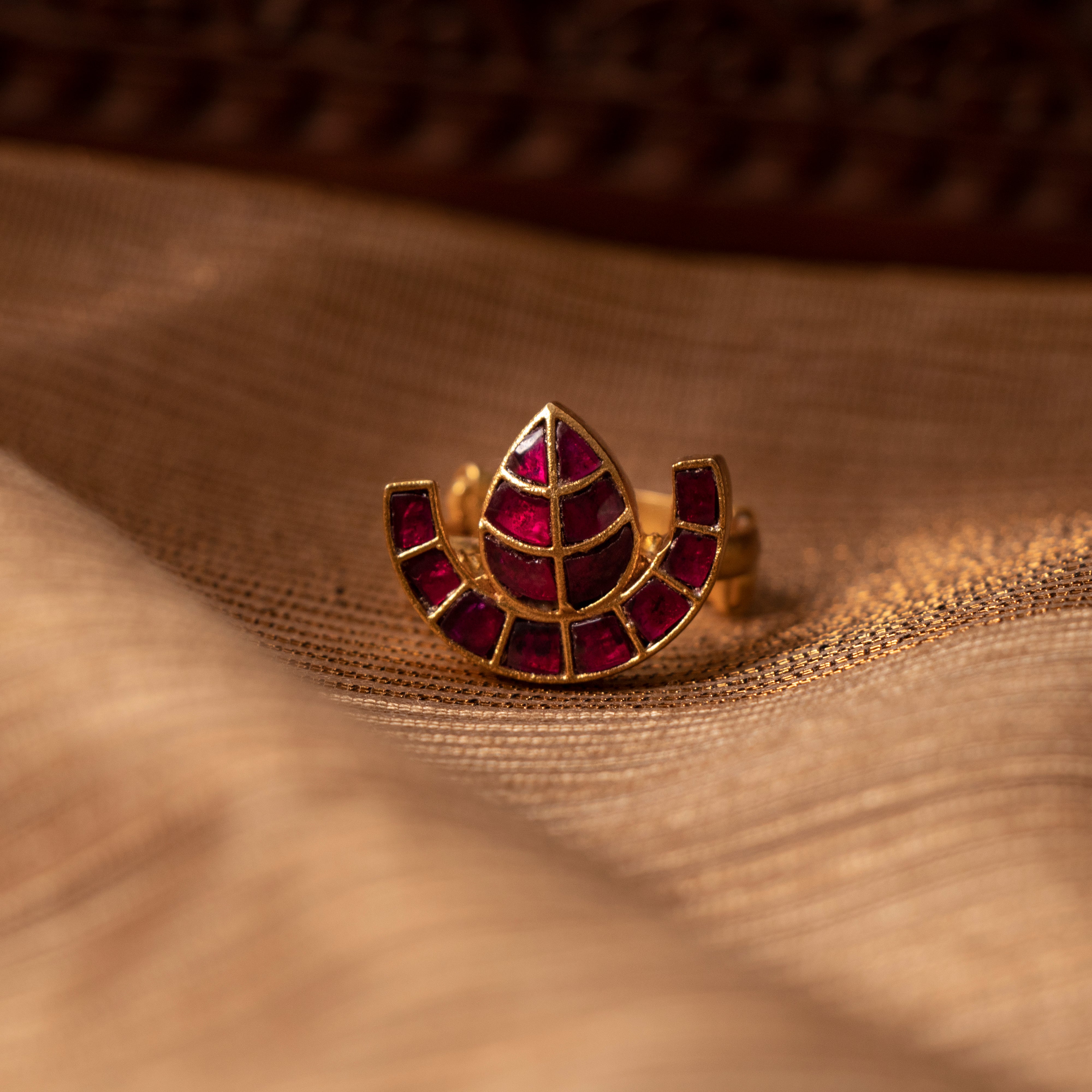 Pehel Kundan Ring